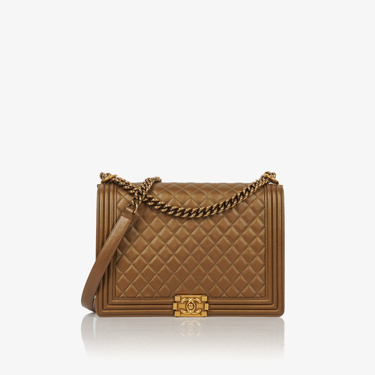 Pre-owned Chanel Boy flap bag in red leather