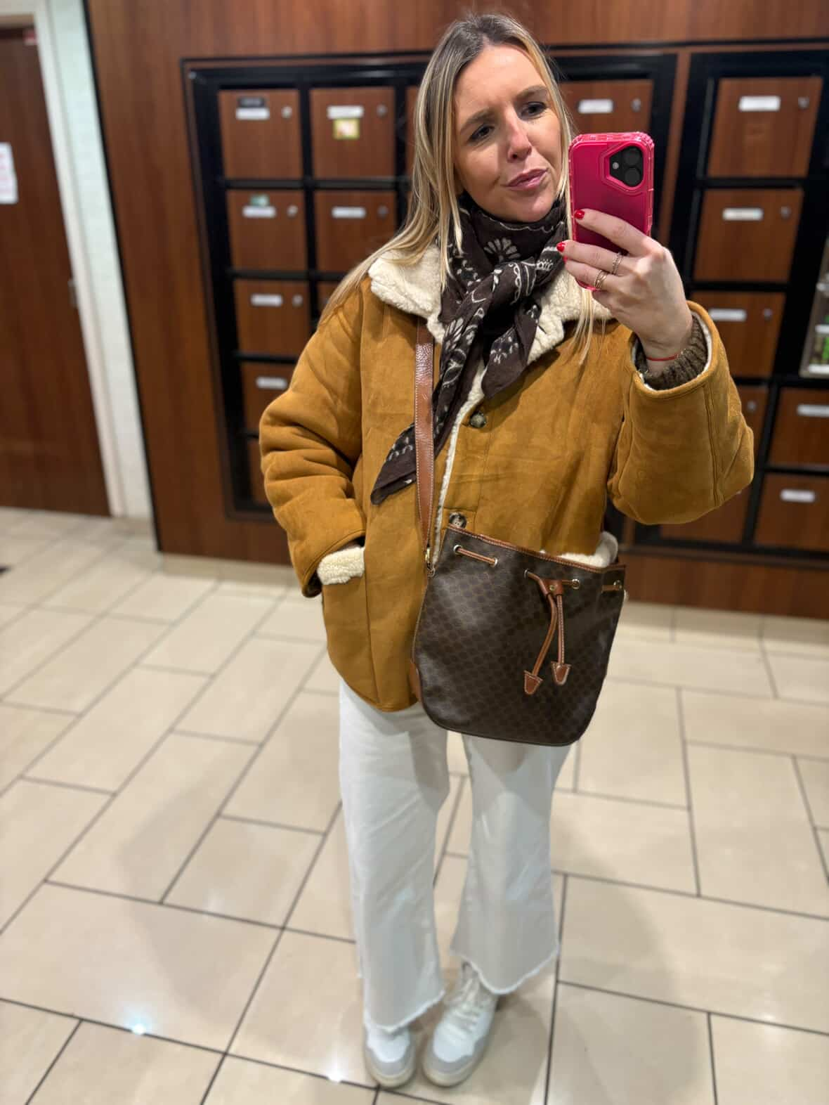 Plamex customer wearing bag 1