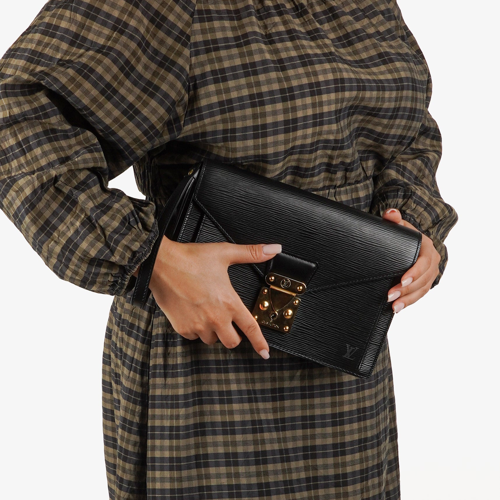 Louis Vuitton Pochette Sellier Dragonne Black Epi Clutch