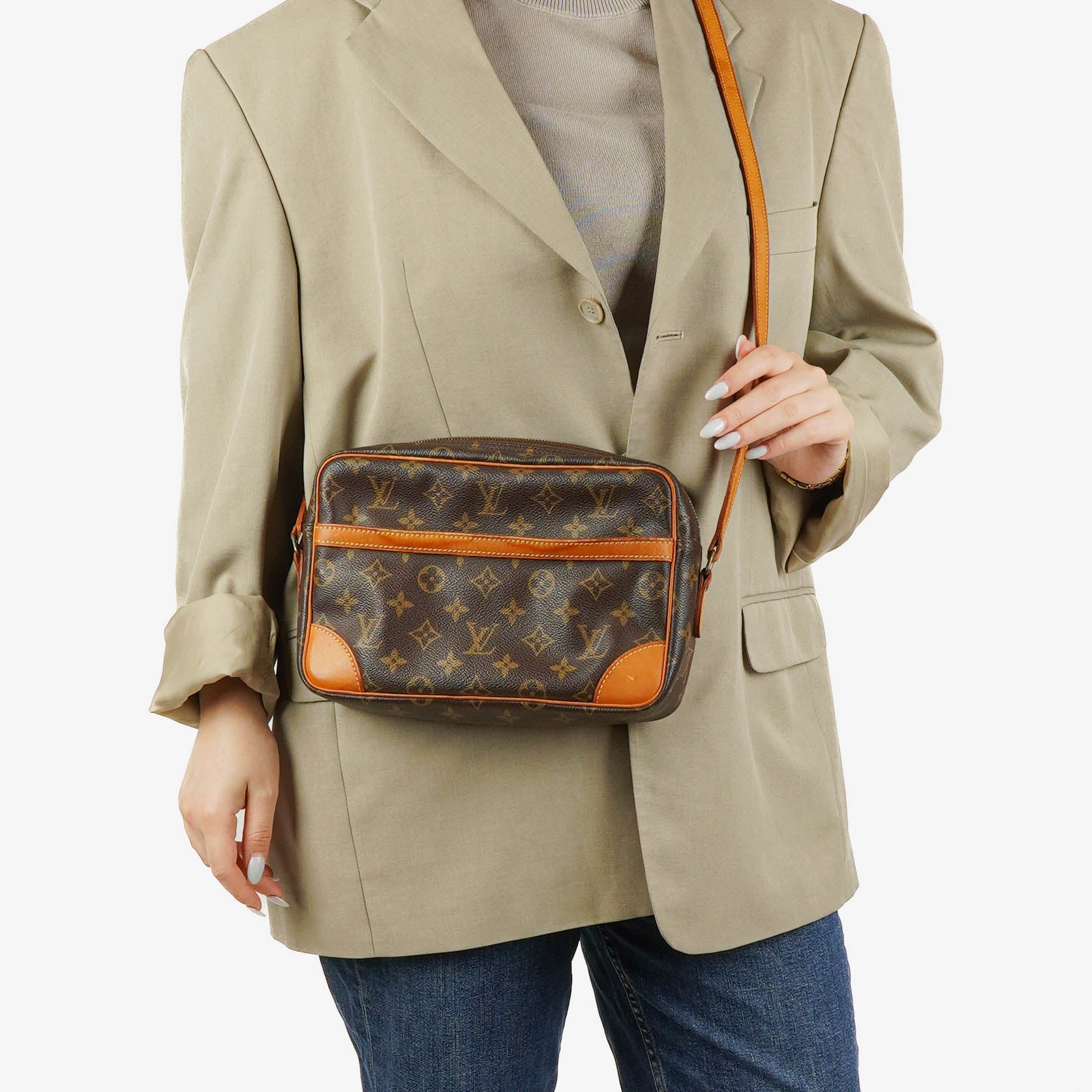 Louis Vuitton Monogram Canvas Trocadero 27