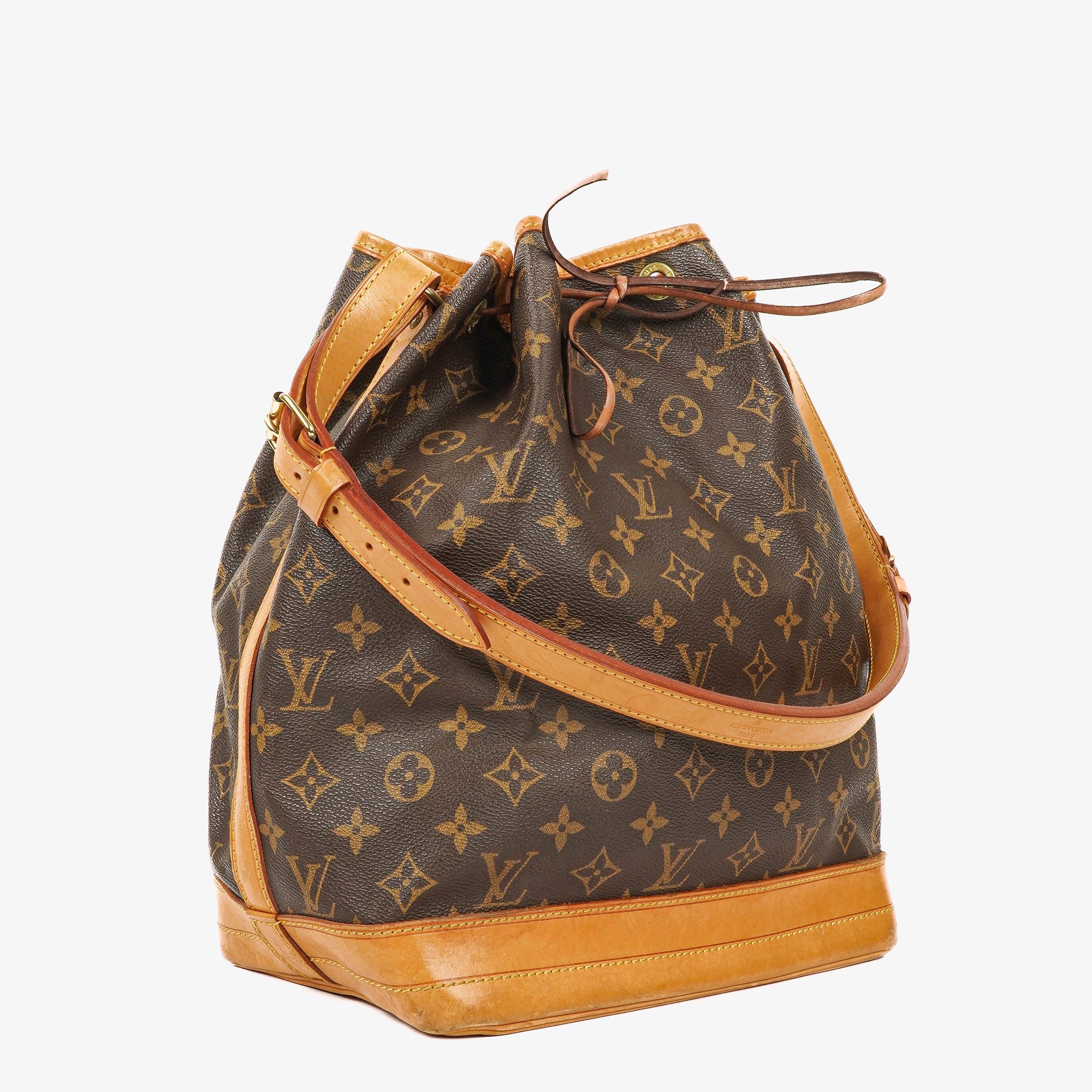 Louis Vuitton Noe Grande GM Monogram Canvas Shoulder Bag