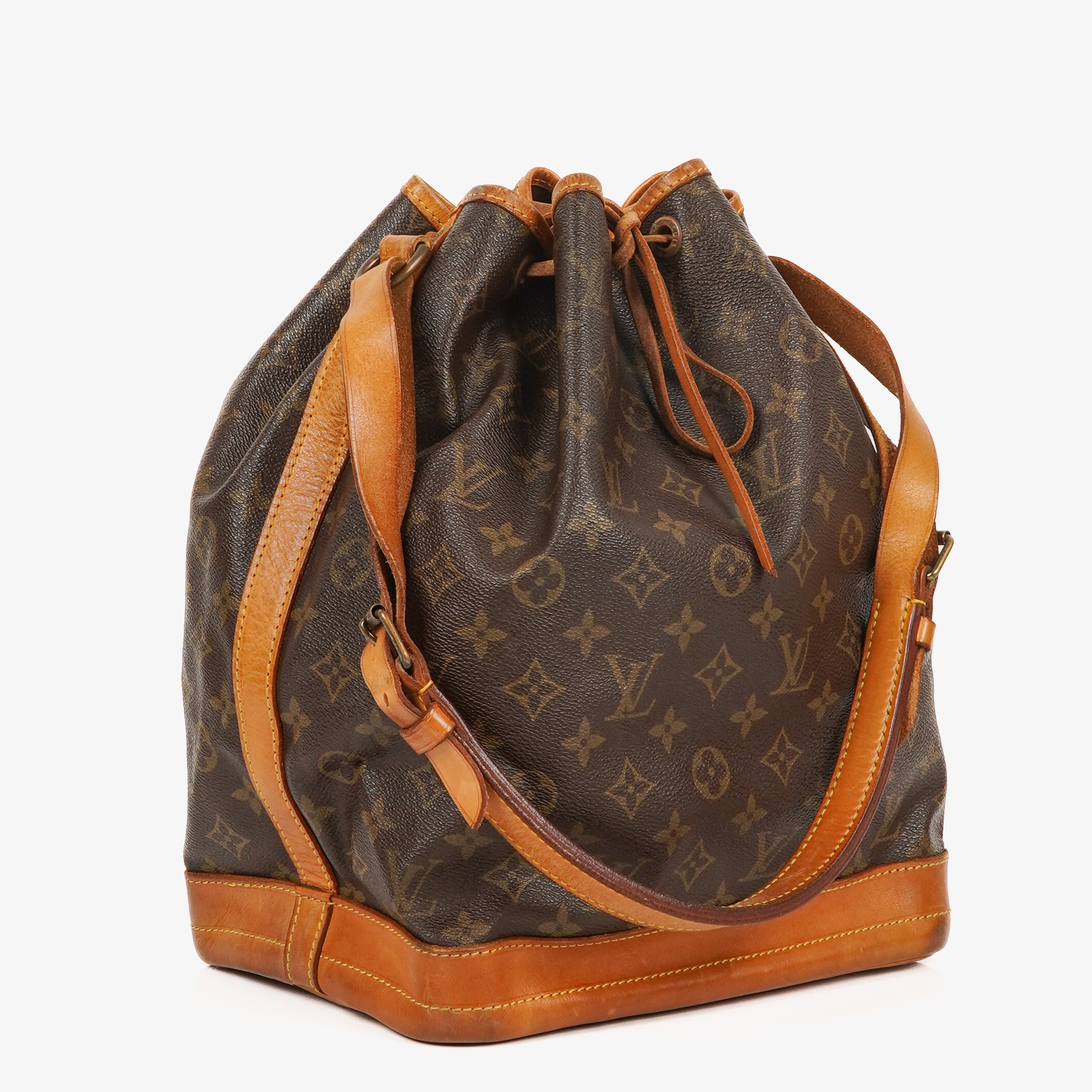 Louis Vuitton Noe Grande GM Monogram Canvas Shoulder Bag