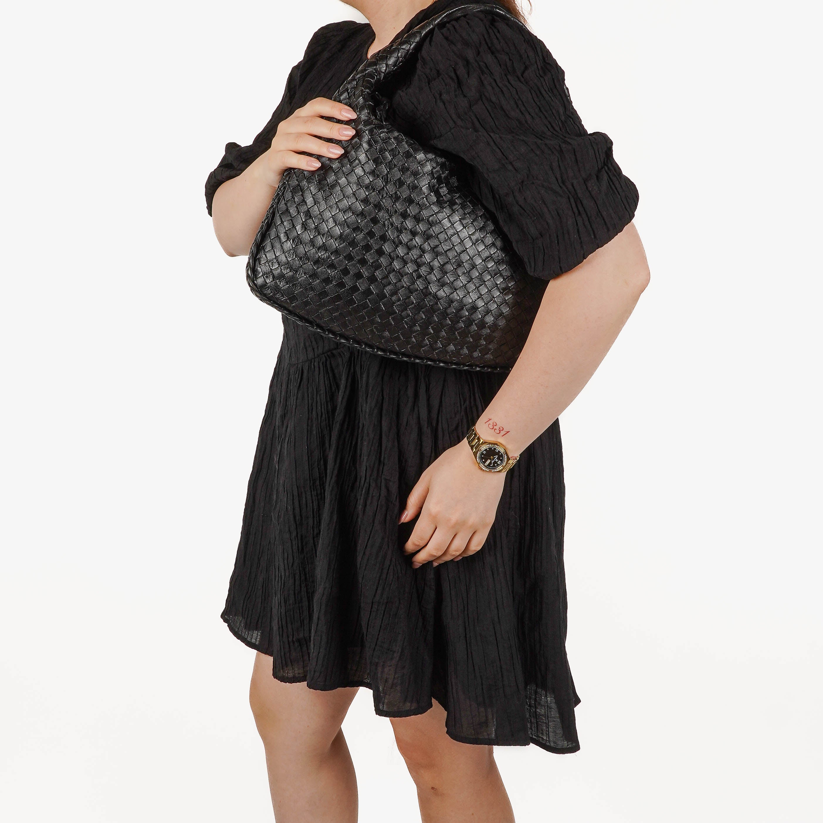 Bottega Veneta Nappa Intrecciato Medium Veneta Hobo Black