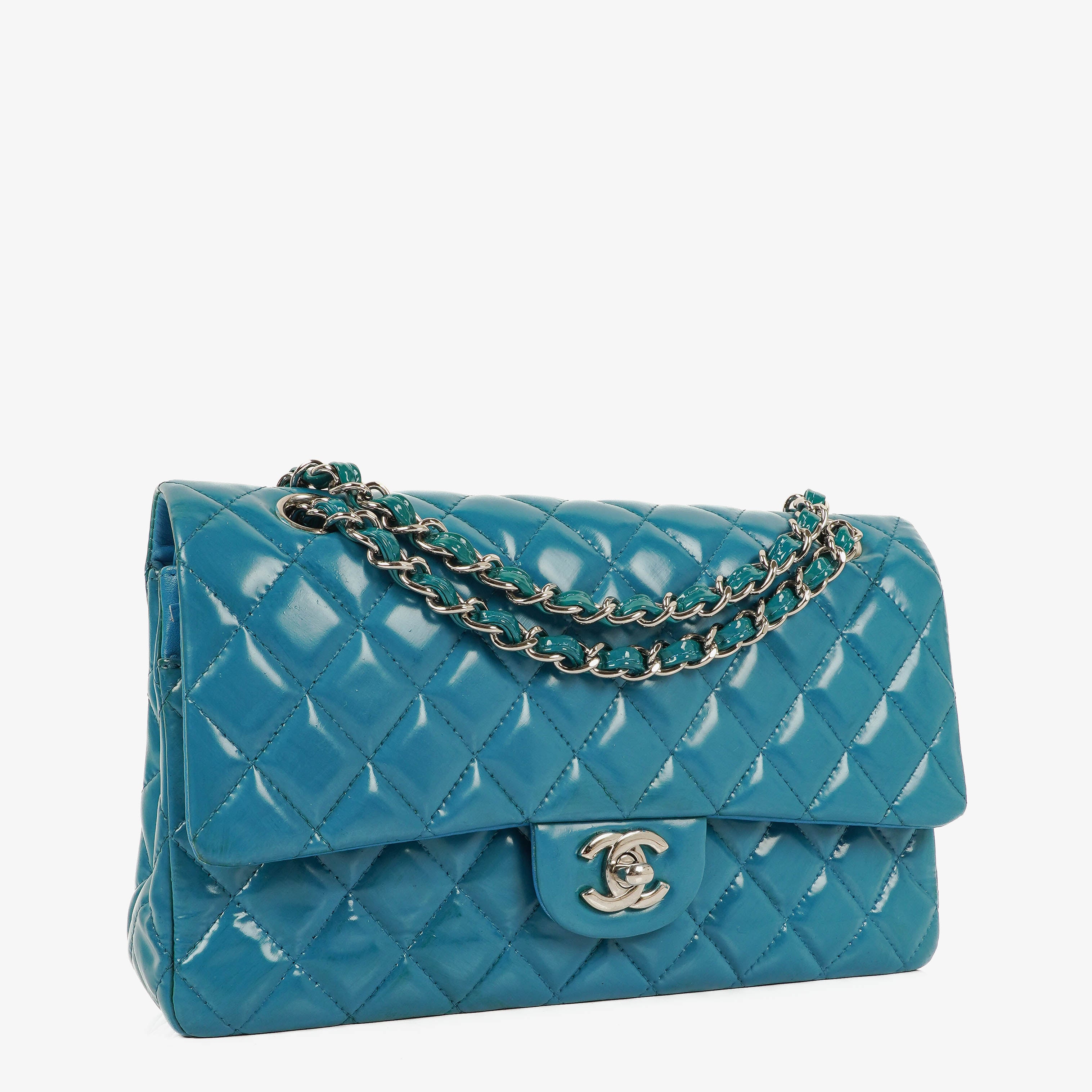 Chanel Mittelgroße Klassische Double-Flap Blaue Lack-Steppleder mit silberfarbener Hardware