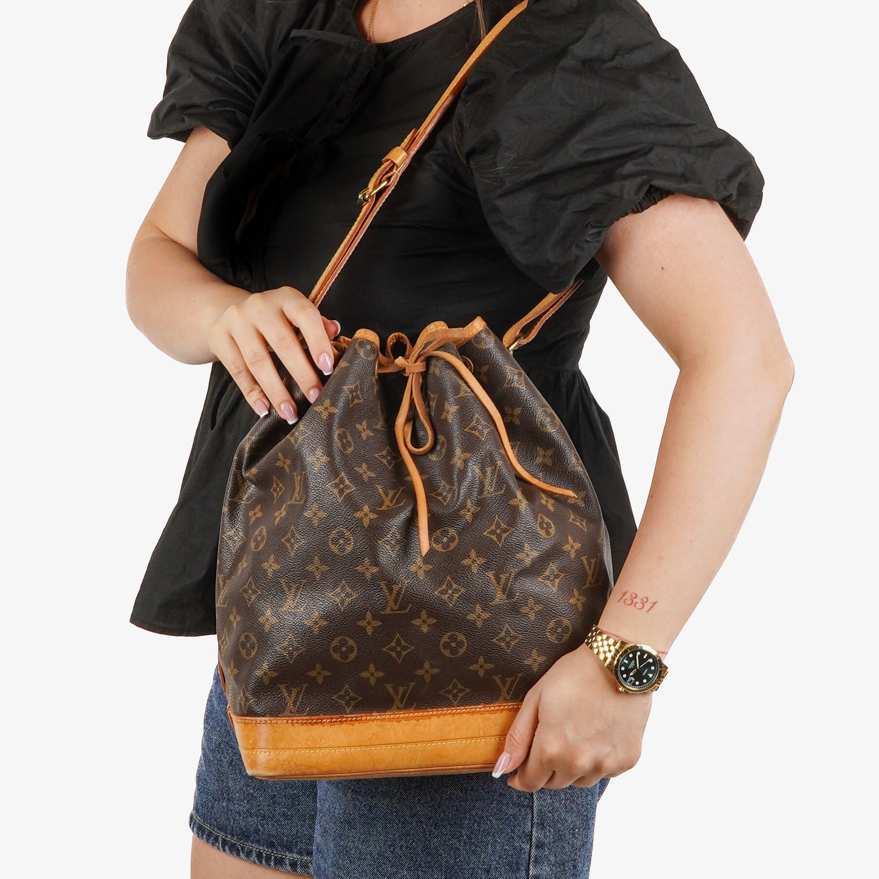 Louis Vuitton Noe Grande GM Monogram Canvas Shoulder Bag