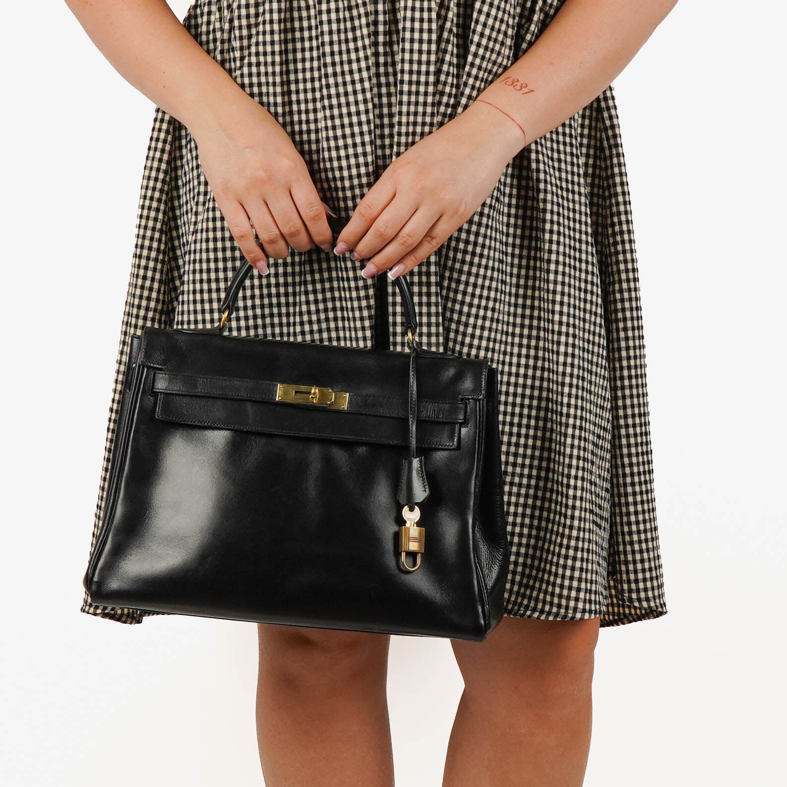 Hermes Vintage Kelly 32 Retourne In Black Box Calf With Gold Hardware