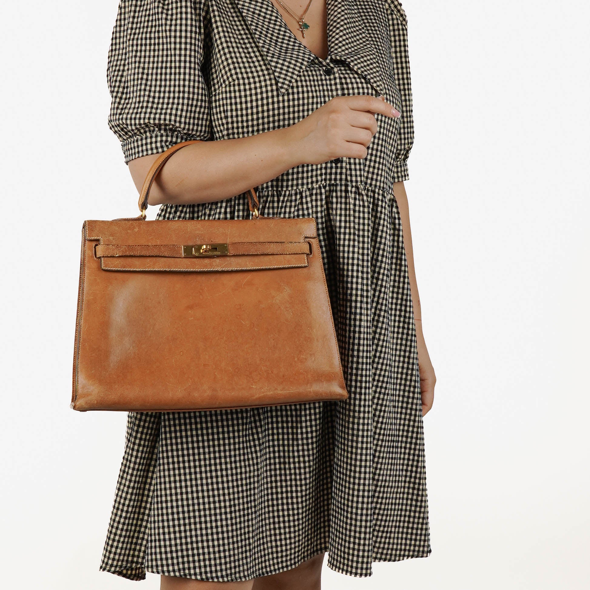 Hermes Vintage Kelly 35 Sellier In Vache Naturelle With Gold Hardware