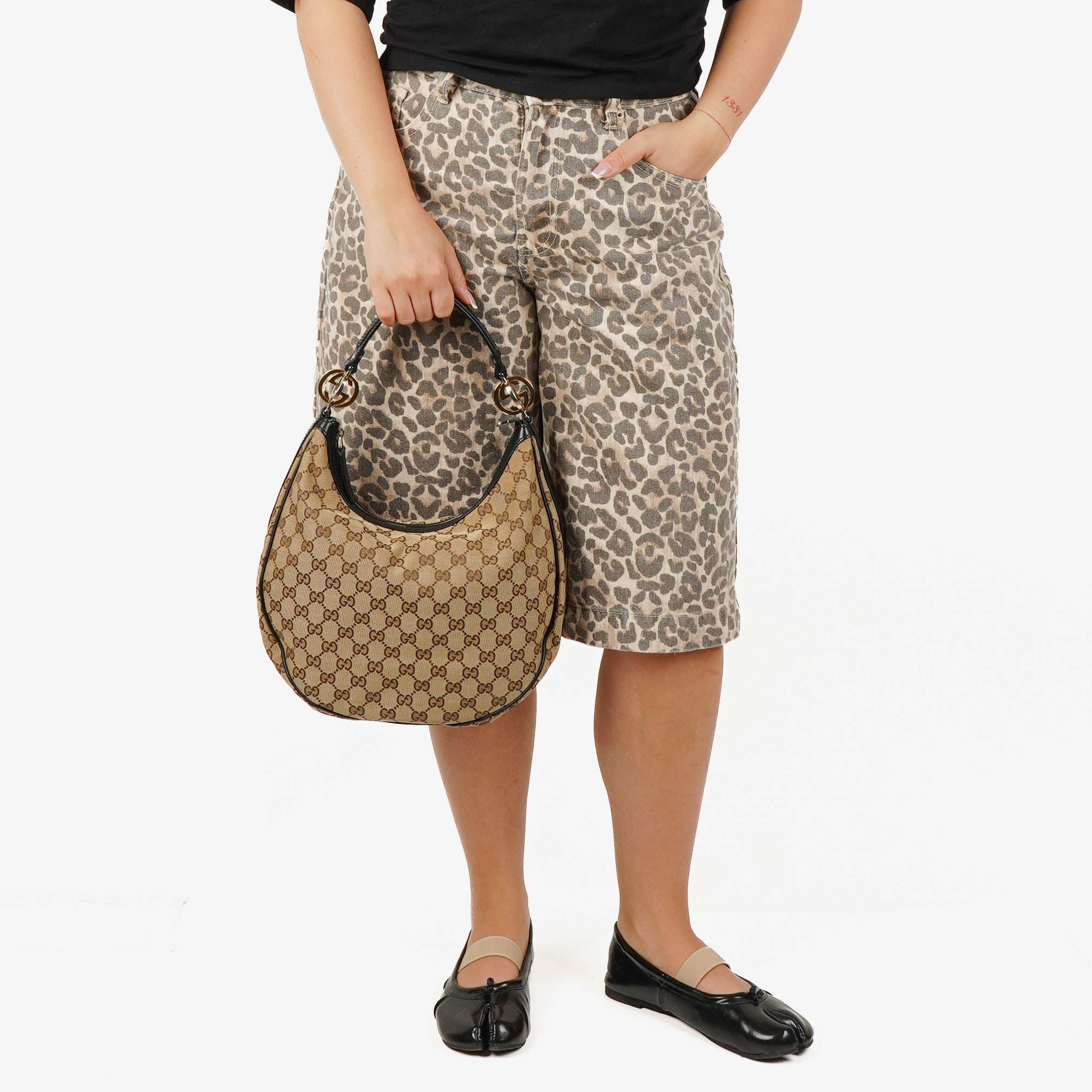 Gucci Beige GG Monogram Canvas And Black Leather Twins Hobo Bag