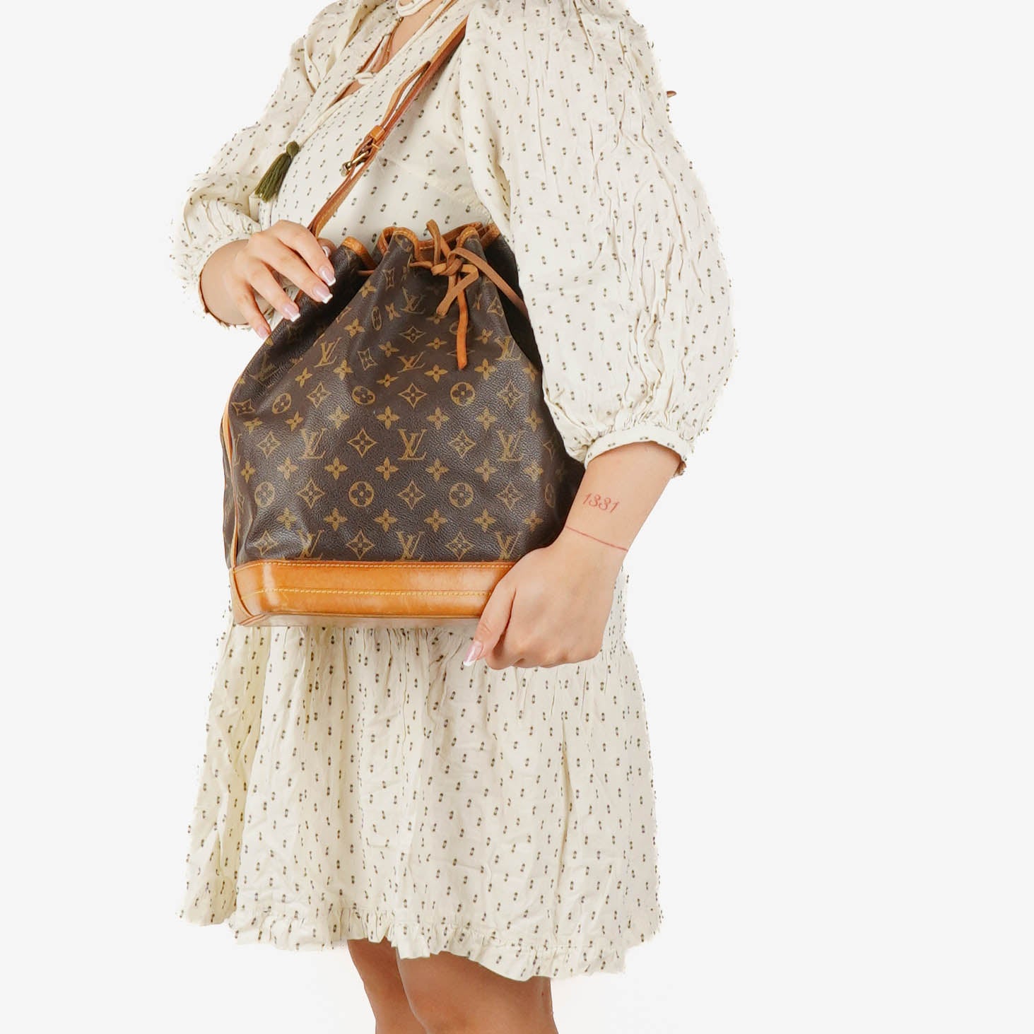 Louis Vuitton Noe GM Monogram Canvas Shoulder Bag