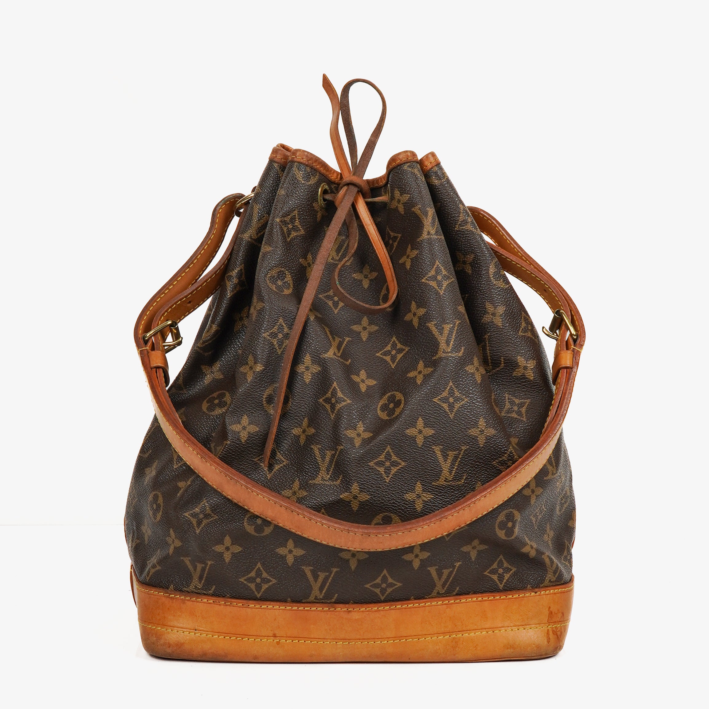 Louis Vuitton Noe Grande GM Monogram Canvas Shoulder Bag