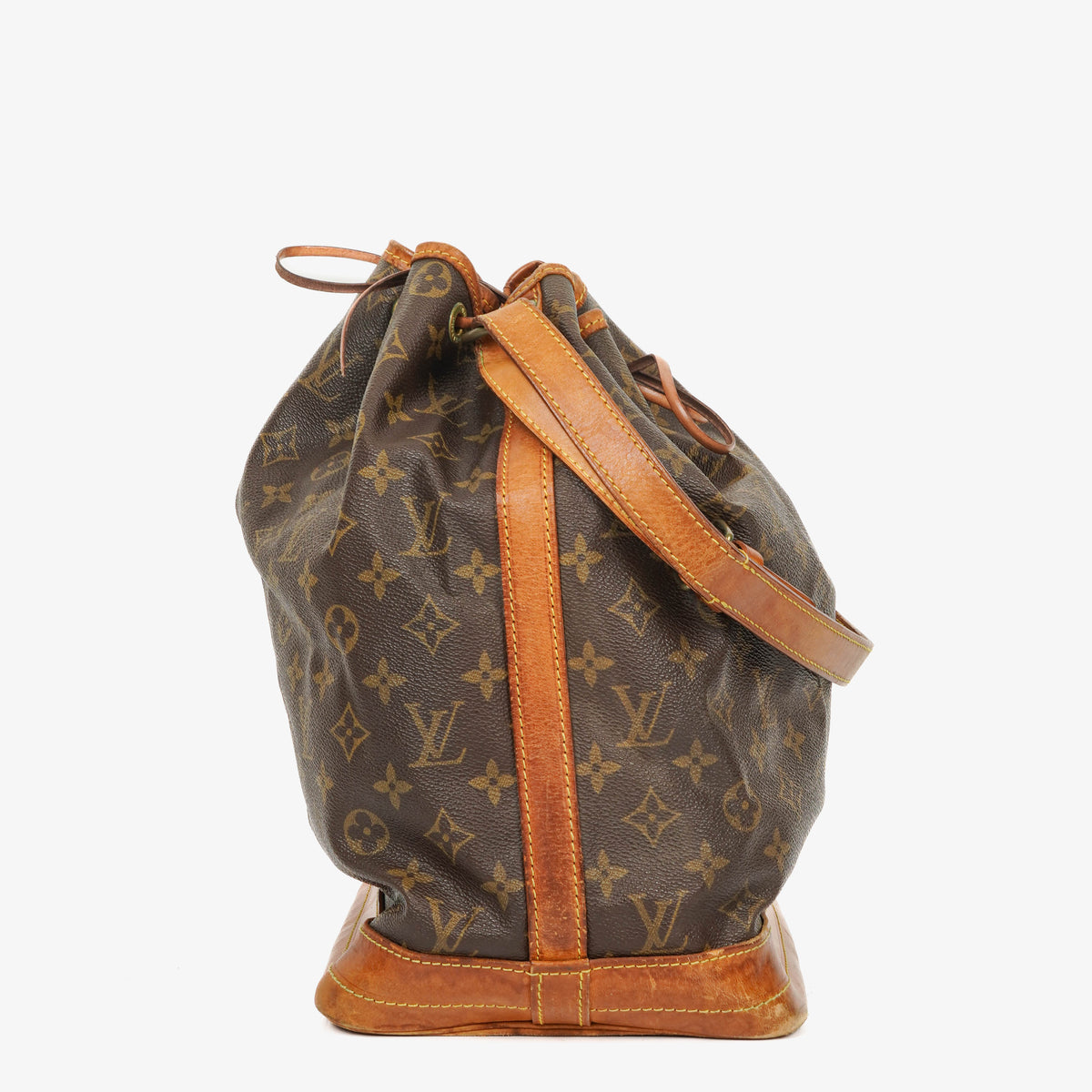 Louis Vuitton Noe Grande GM Monogram Canvas Shoulder Bag