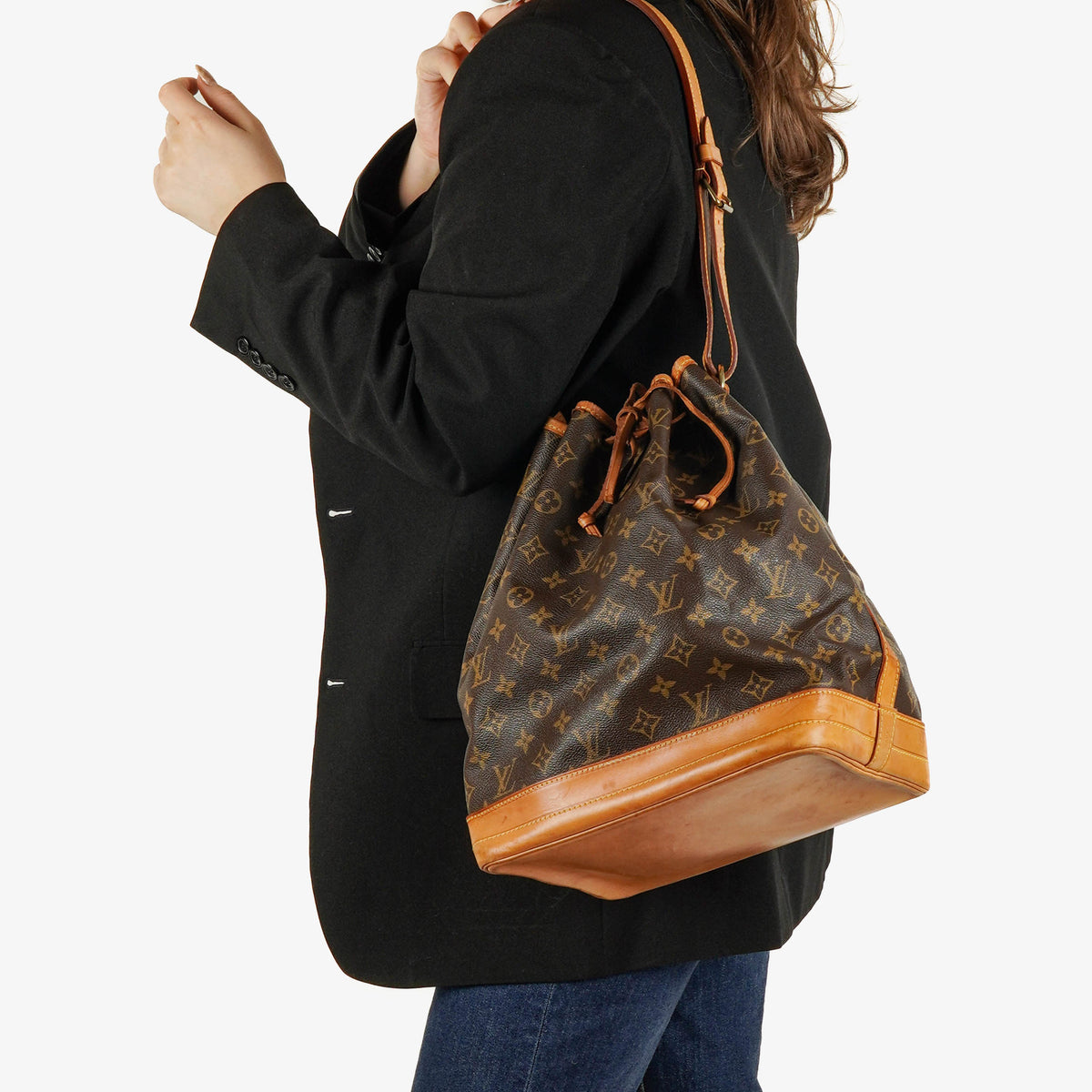 Louis Vuitton Noe Grande GM Monogram Canvas Shoulder Bag