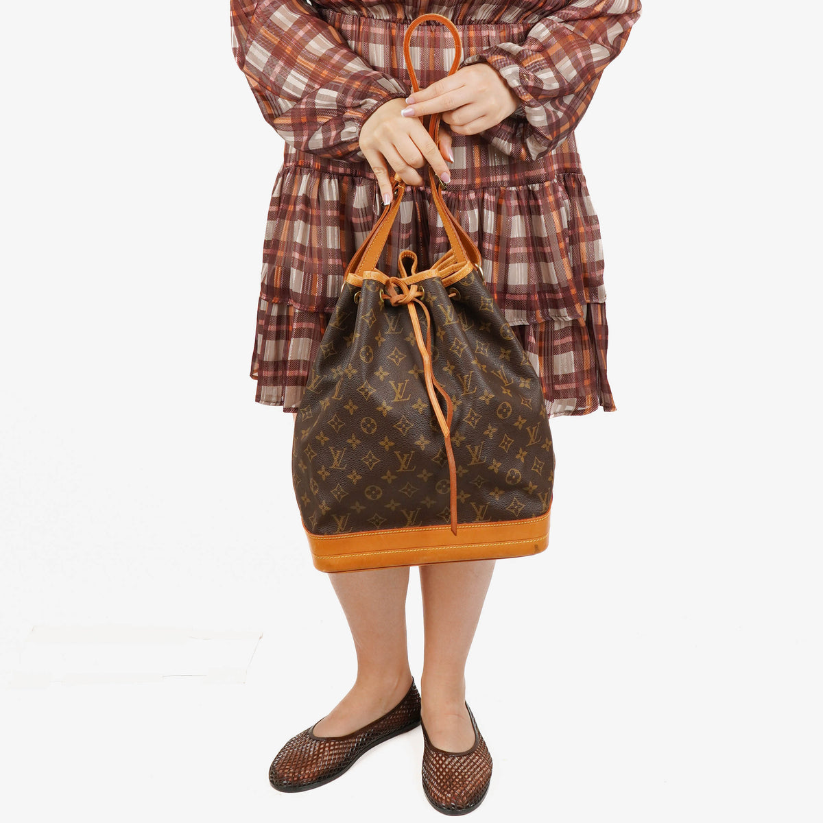 Louis Vuitton Noe GM Monogram Canvas Shoulder Bag