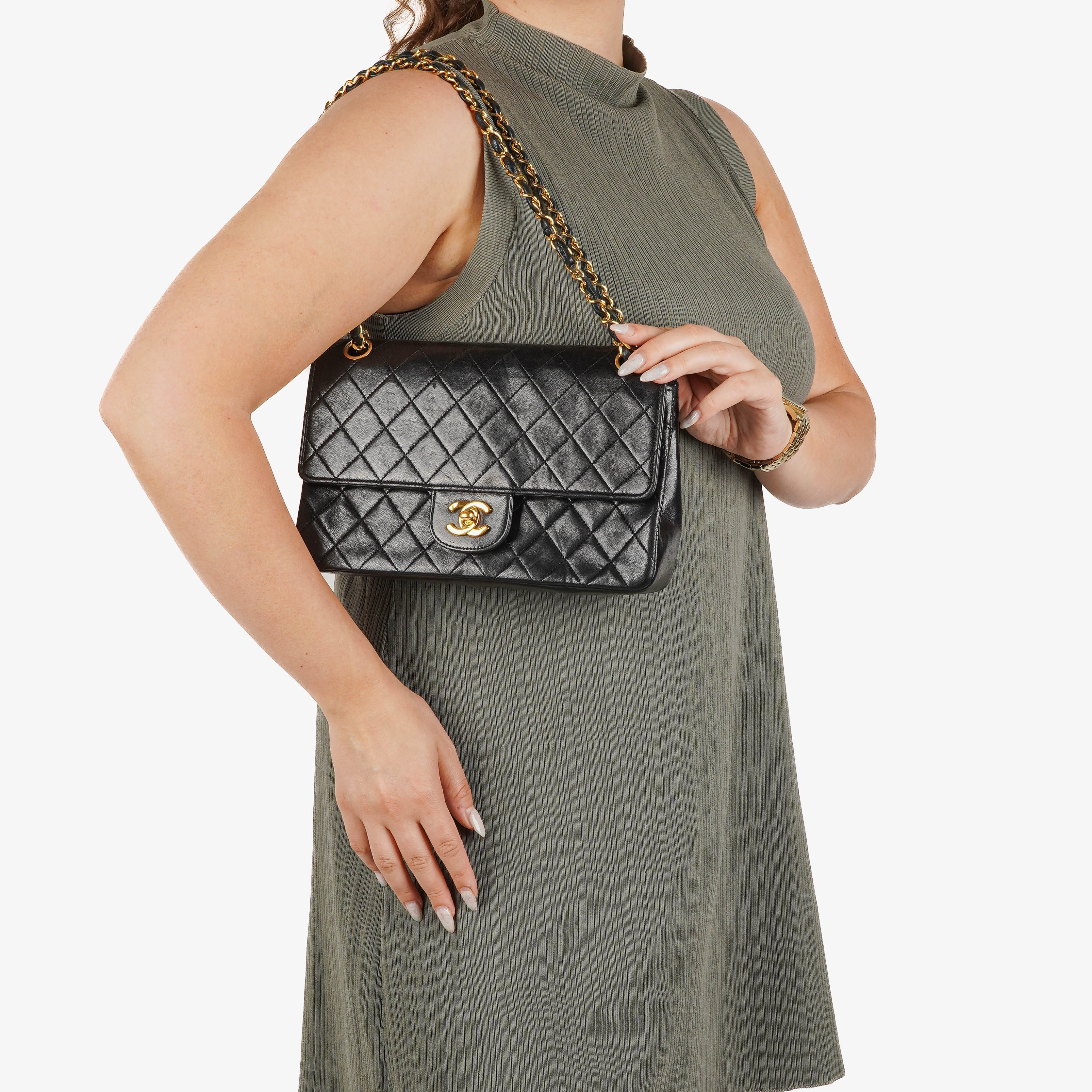 Chanel Vintage Medium Classic Double Flap Bag Black Quilted Leather 24K Gold-Plated Hardware