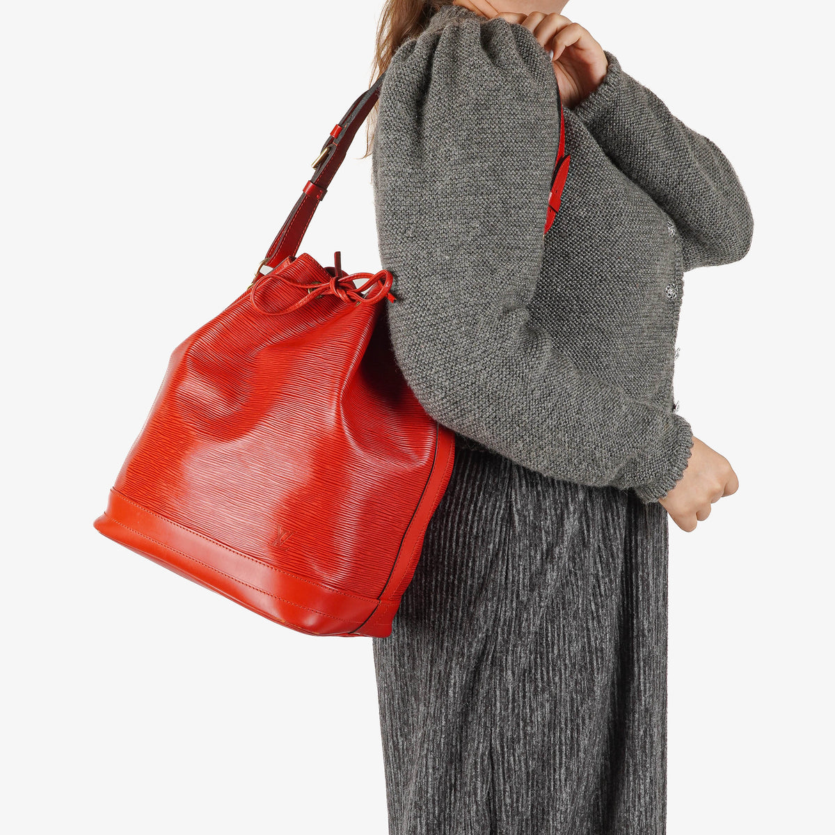 Louis Vuitton Noe Grande GM Red EPI Leather Shoulder Bag