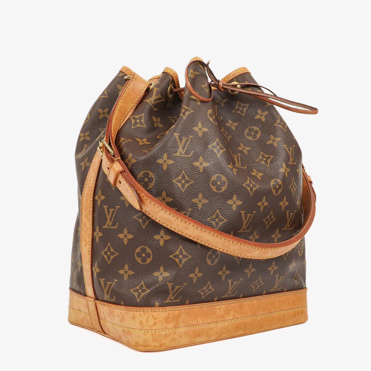 Louis Vuitton Noe Grande GM Monogram Canvas Shoulder Bag