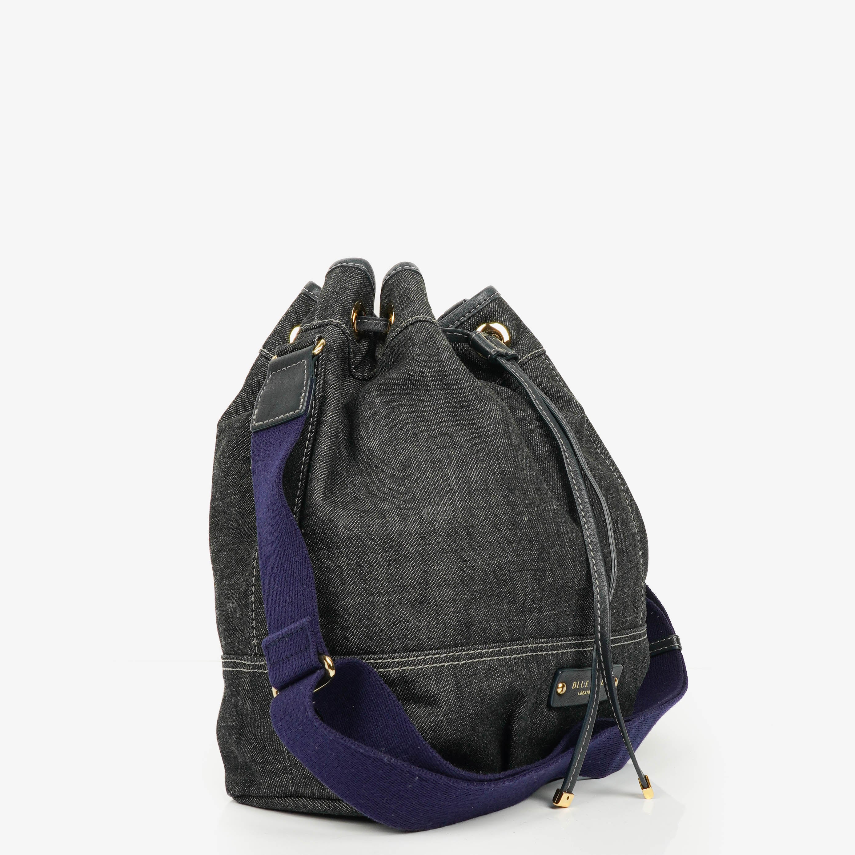 Bolso tipo cubo de mezclilla Blue Label Crestbridge