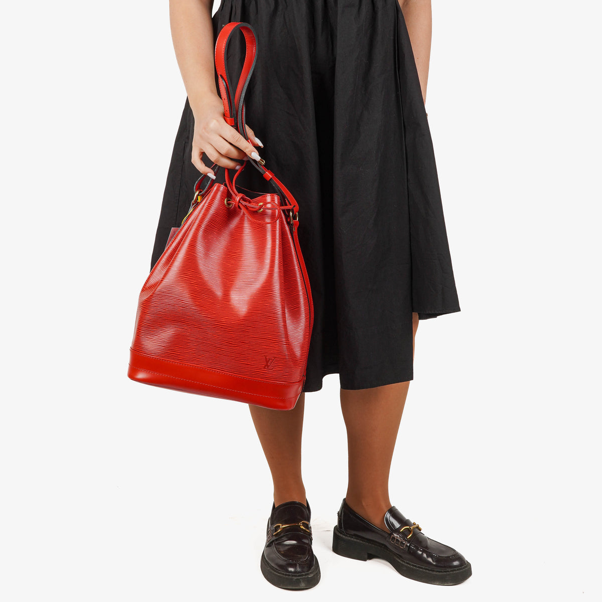 Louis Vuitton Noe Grande GM Red EPI Leather Shoulder Bag