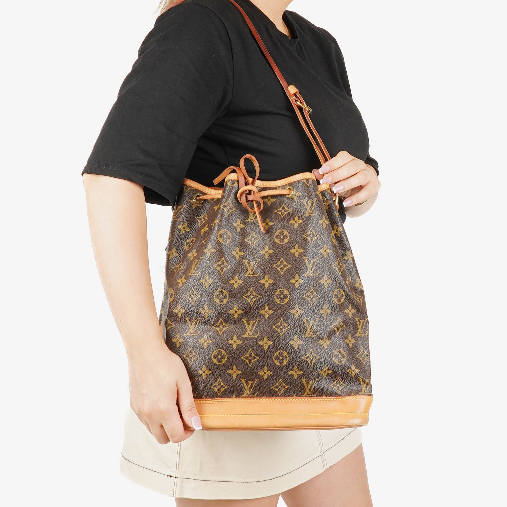 Louis Vuitton Noe GM Monogram Canvas Shoulder Bag