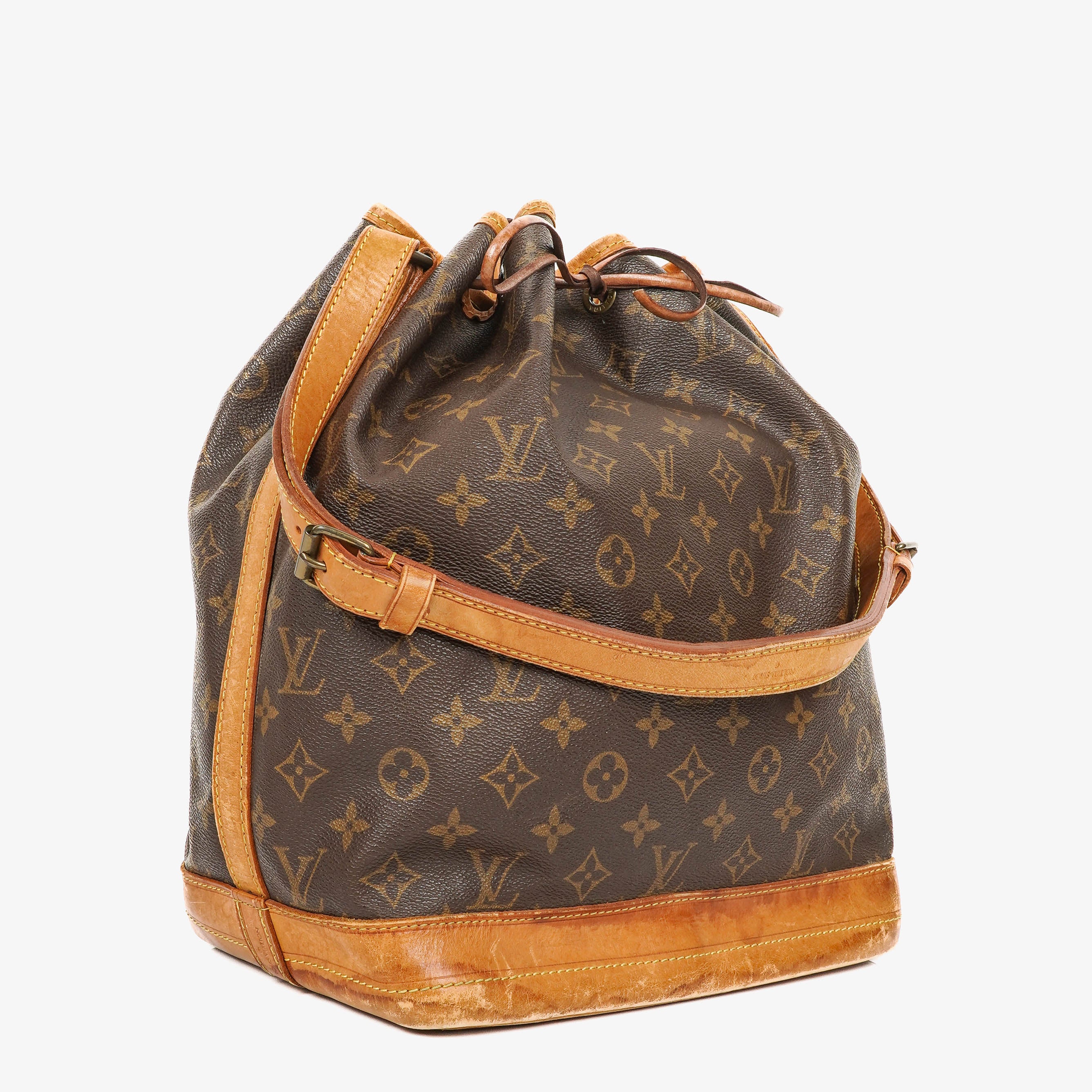 Louis Vuitton Noe Grande GM Monogram Canvas Shoulder Bag