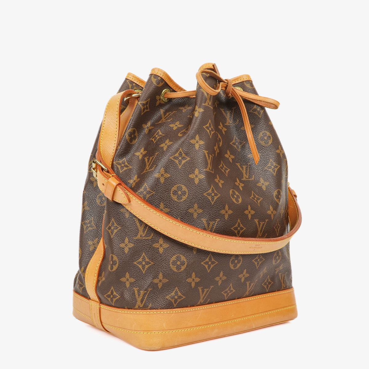 Louis Vuitton Noe Grande GM Monogram Canvas Shoulder Bag