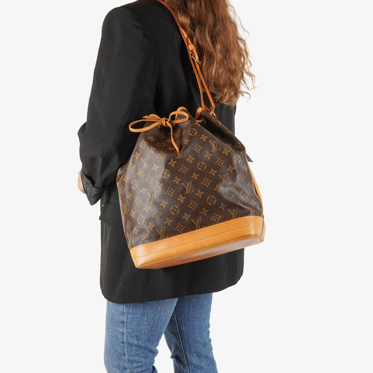 Louis Vuitton Noe Grande GM Monogram Canvas Shoulder Bag