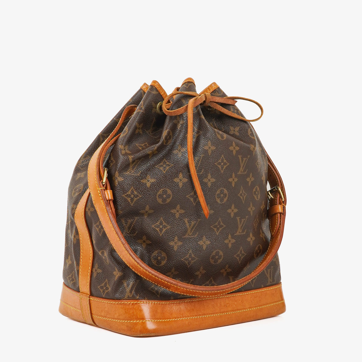 Louis Vuitton Noe Grande GM Monogram Canvas Shoulder Bag
