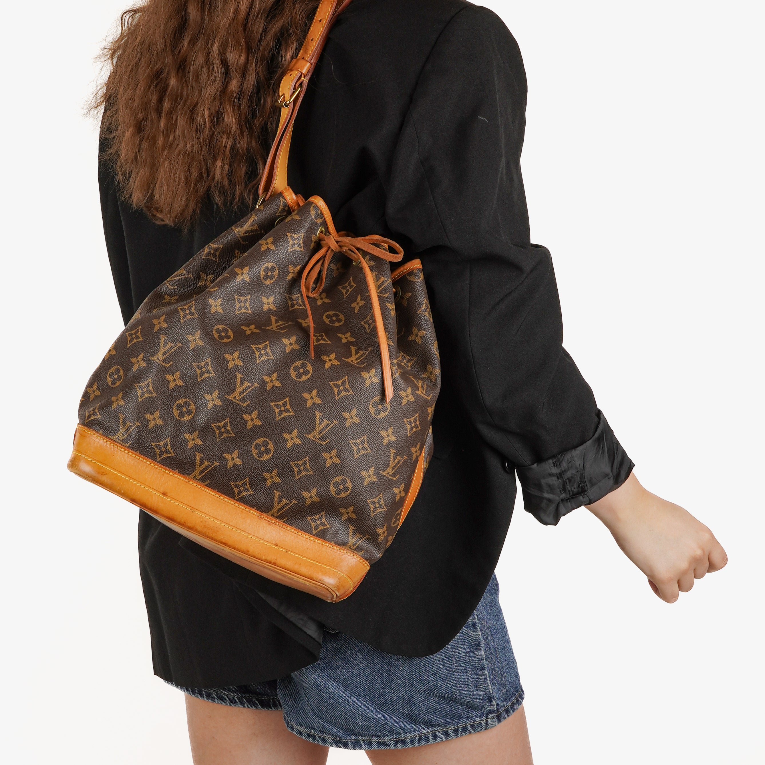 Louis Vuitton Noe Grande GM Monogram Canvas Shoulder Bag