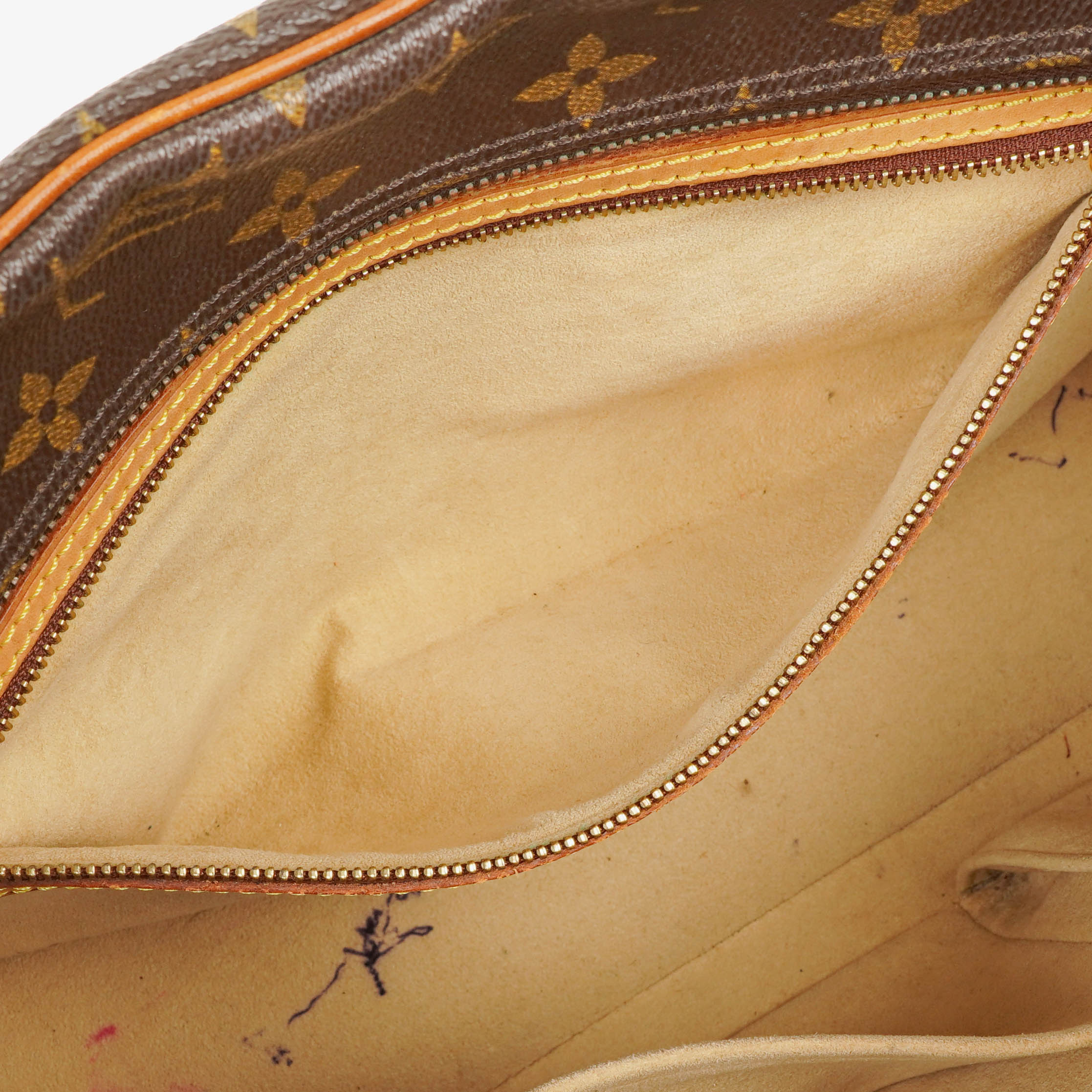 Louis Vuitton Cite GM Monogram Canvas Shoulder Bag