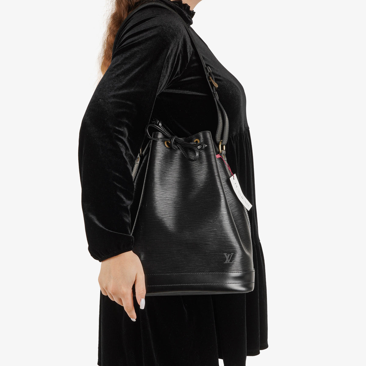 Louis Vuitton Noe Grande GM Black Epi Leather Shoulder Bag