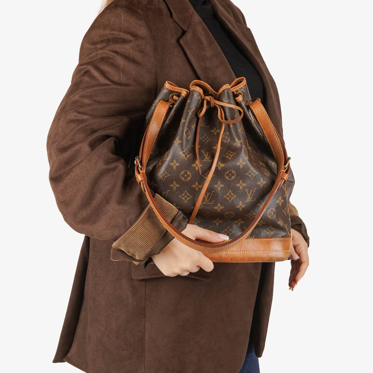 Louis Vuitton Noe Grande GM Monogram Canvas Shoulder Bag