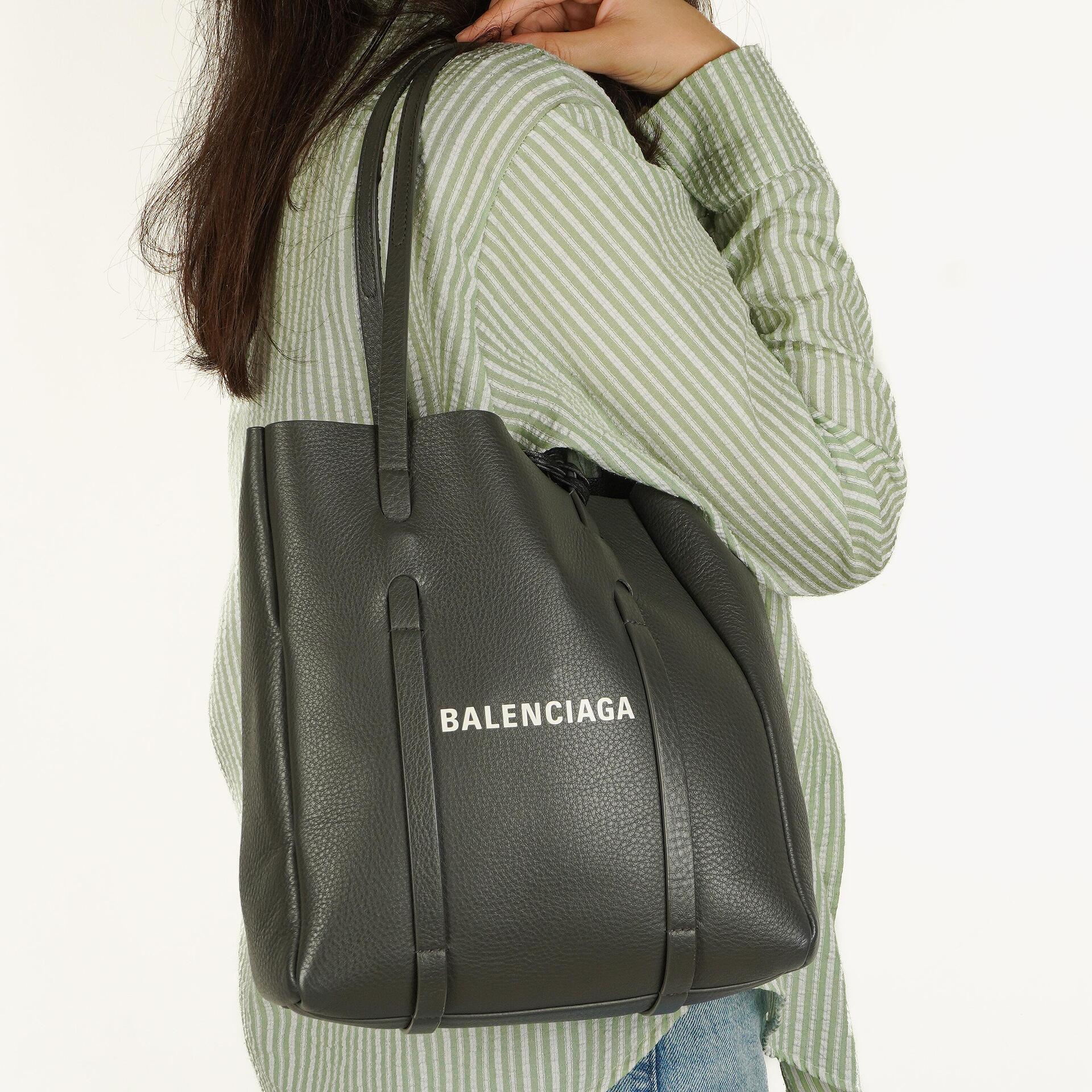 Balenciaga Grey Leather Everyday Tote