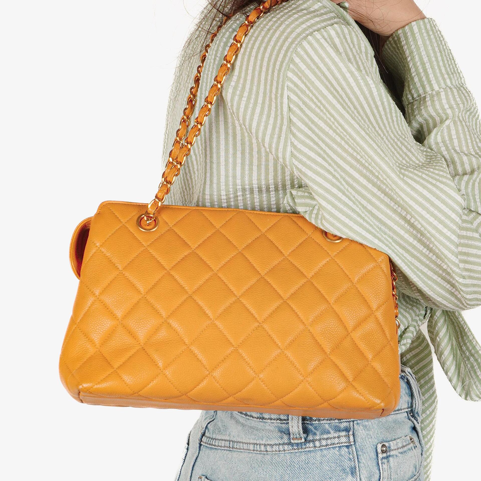 Chanel Caviar Quilted Leather Shoulder Bag