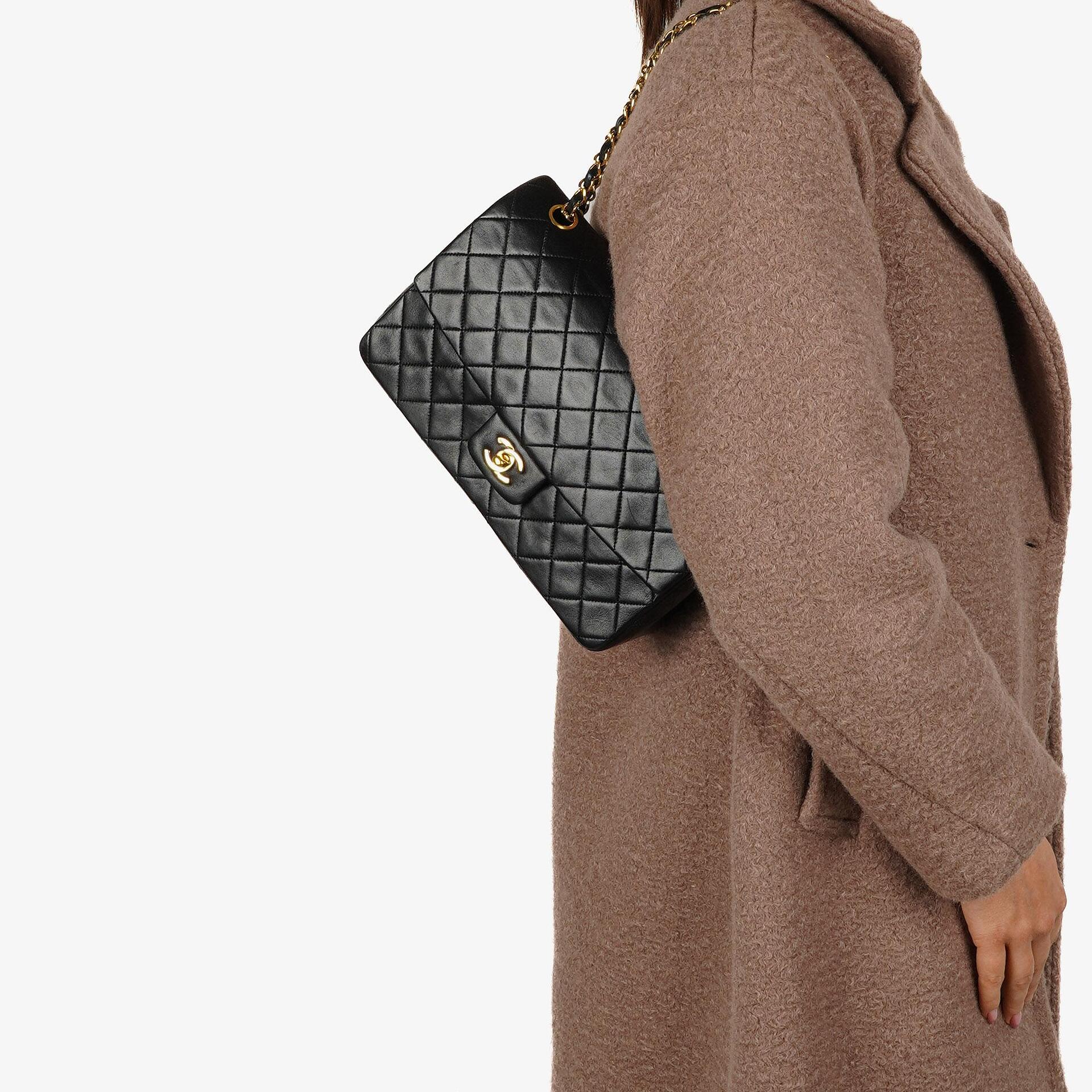 Chanel Classic Vintage Single Flap Bag Black Quilted Lambskin 24K Gold-Plated Hardware