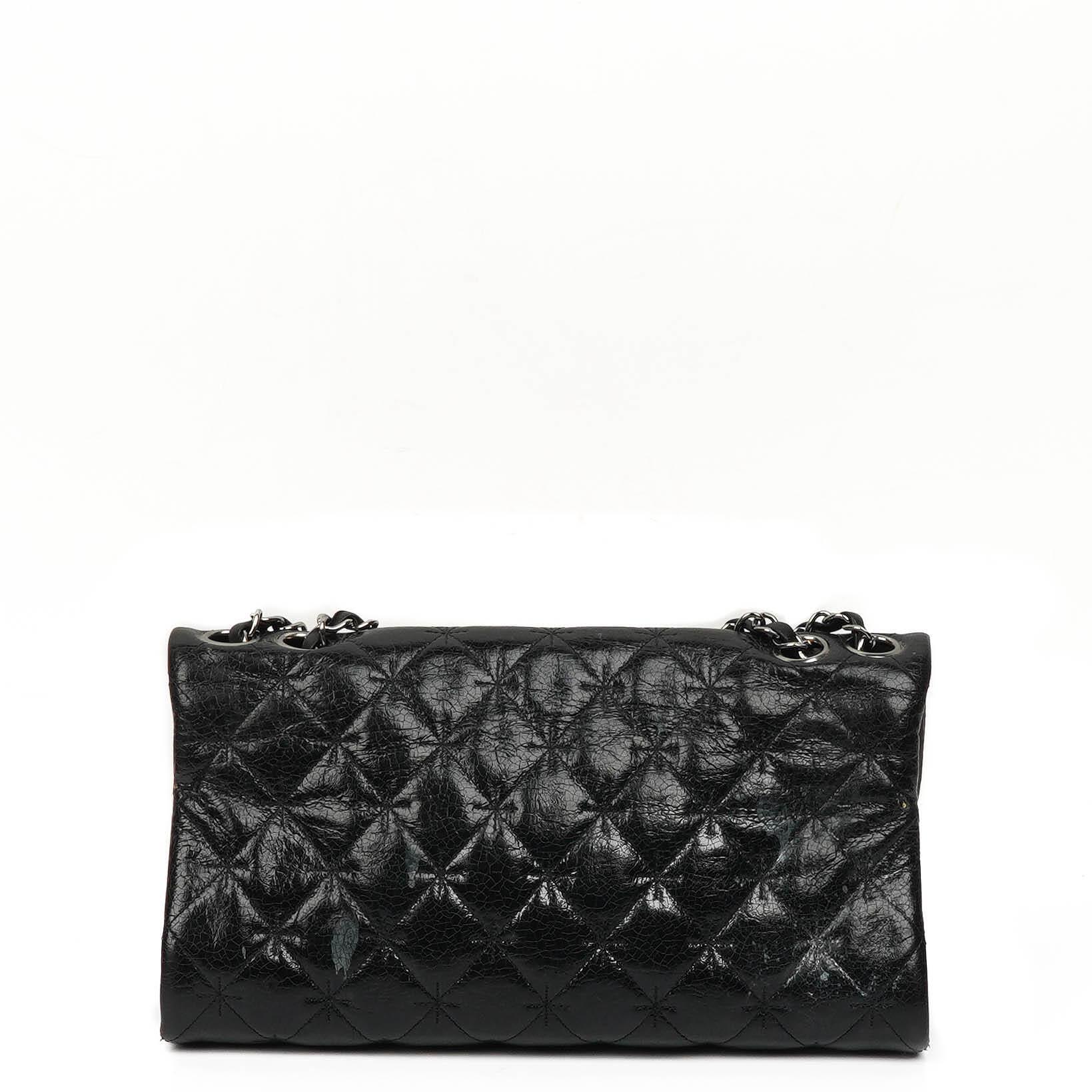 Sac Rabat Mademoiselle en Veau Craquelé Glacé avec Ferrures Argentées Chanel