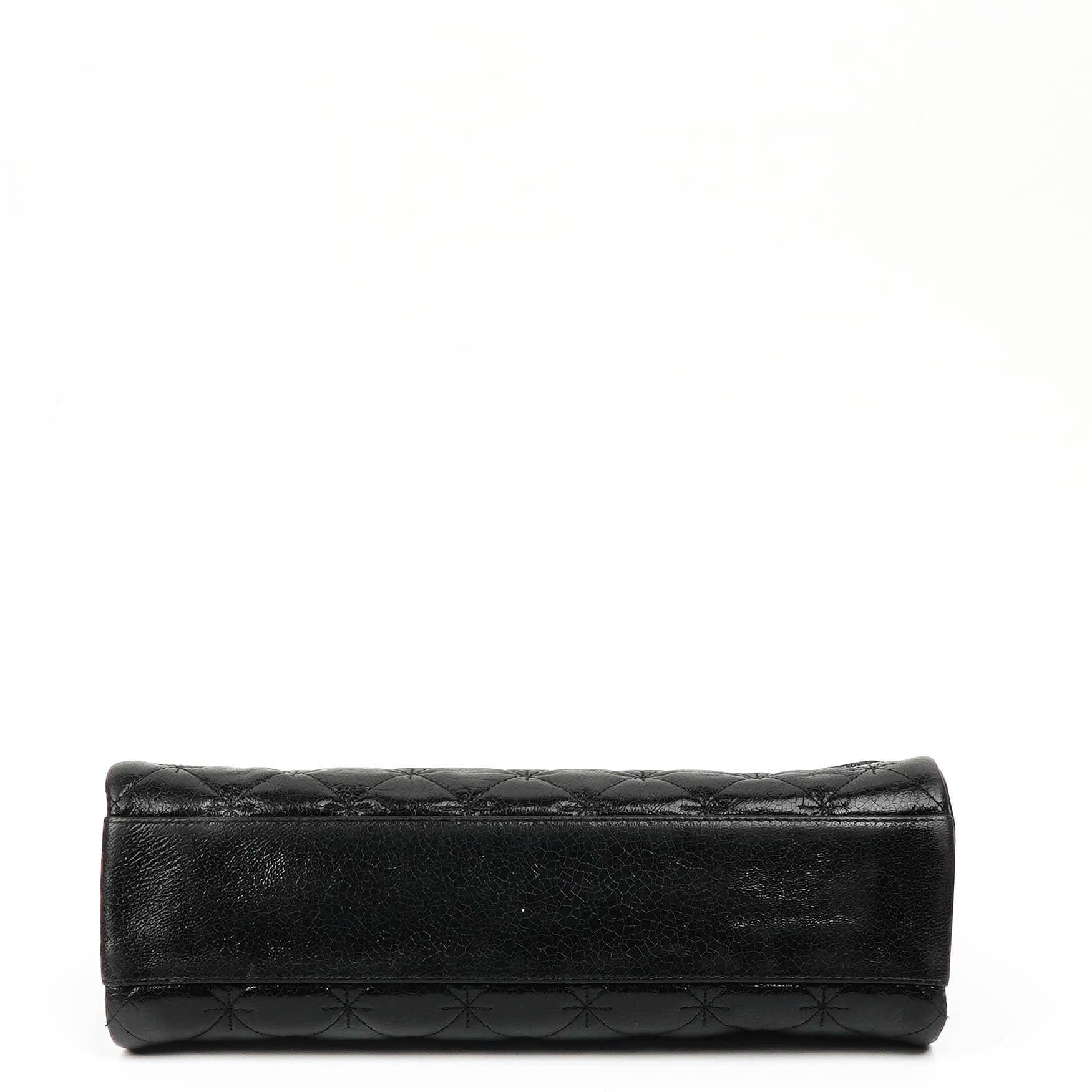 Sac Rabat Mademoiselle en Veau Craquelé Glacé avec Ferrures Argentées Chanel