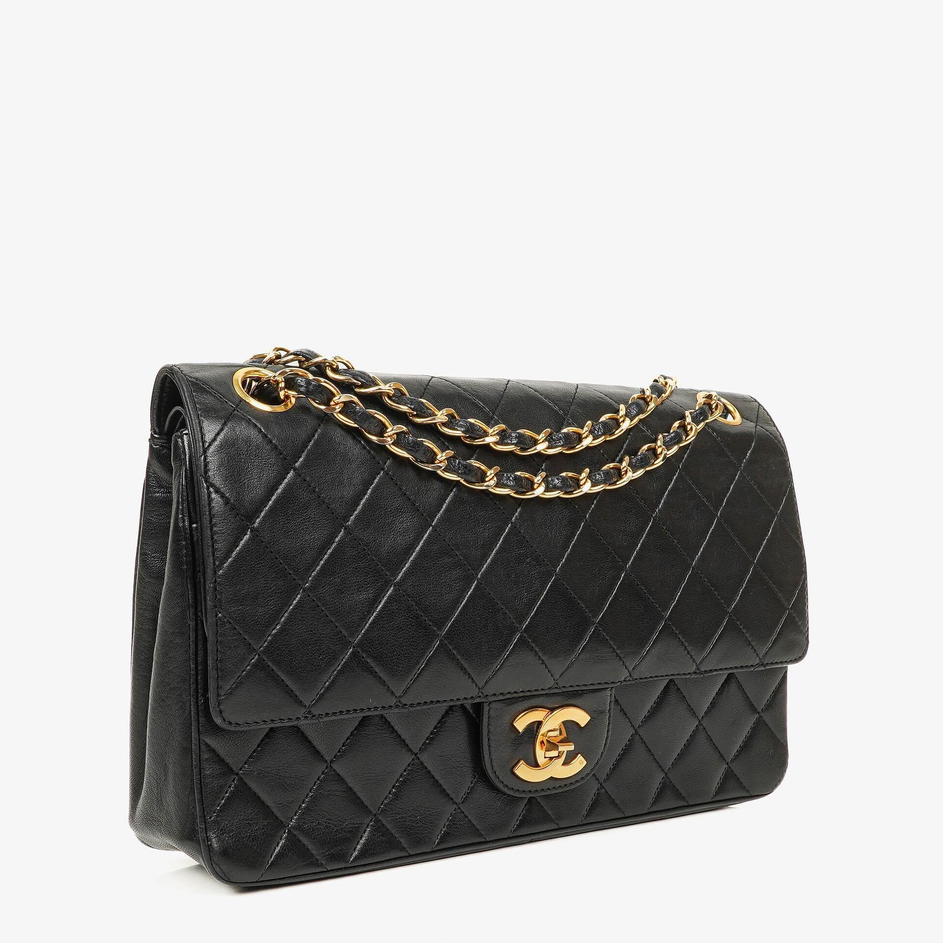 Chanel Medium Classic Vintage Double Flap Bag Black Quilted Lambskin 24K Gold-Plated Hardware