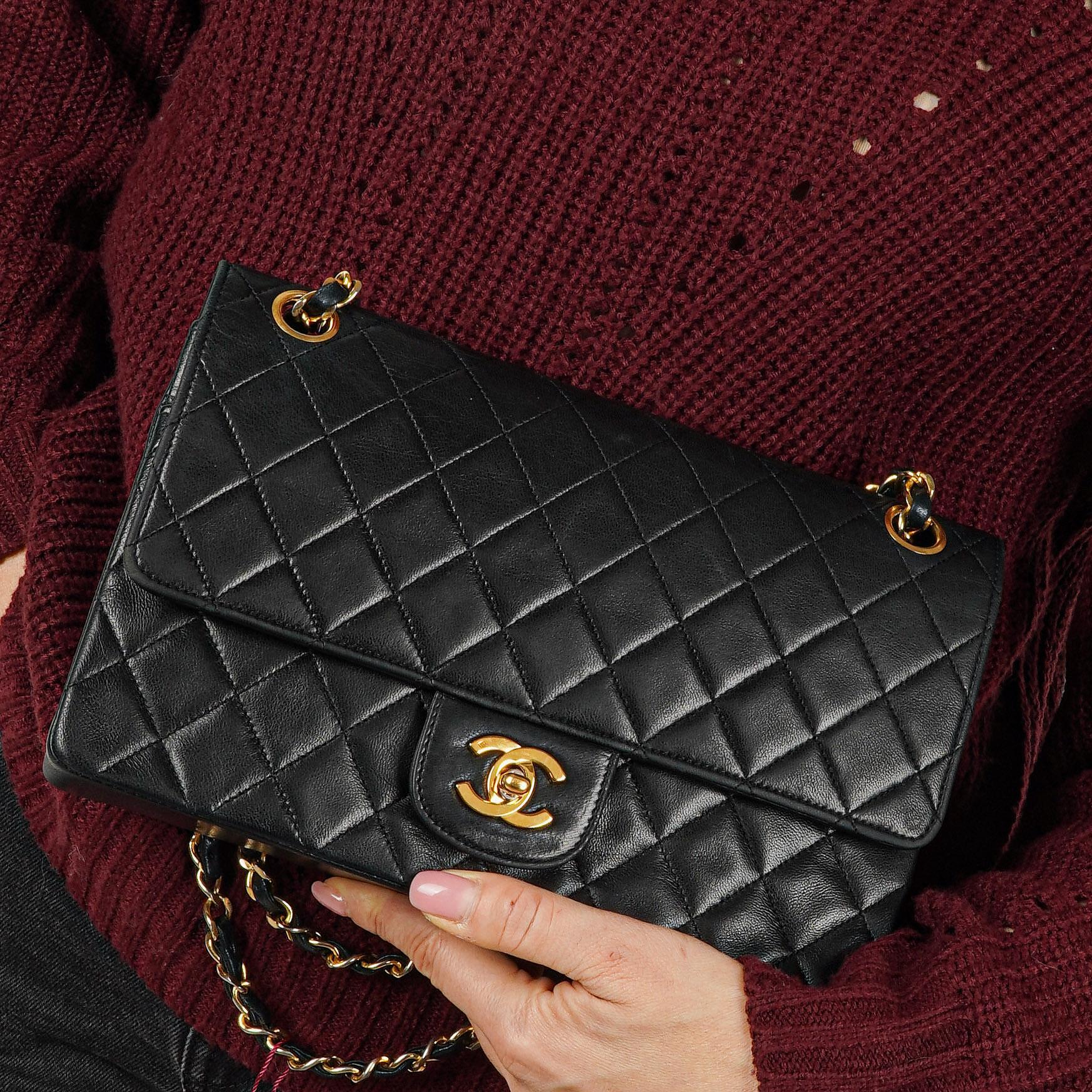 Chanel Medium Classic Vintage Double Flap Bag Black Quilted Lambskin 24K Gold-Plated Hardware