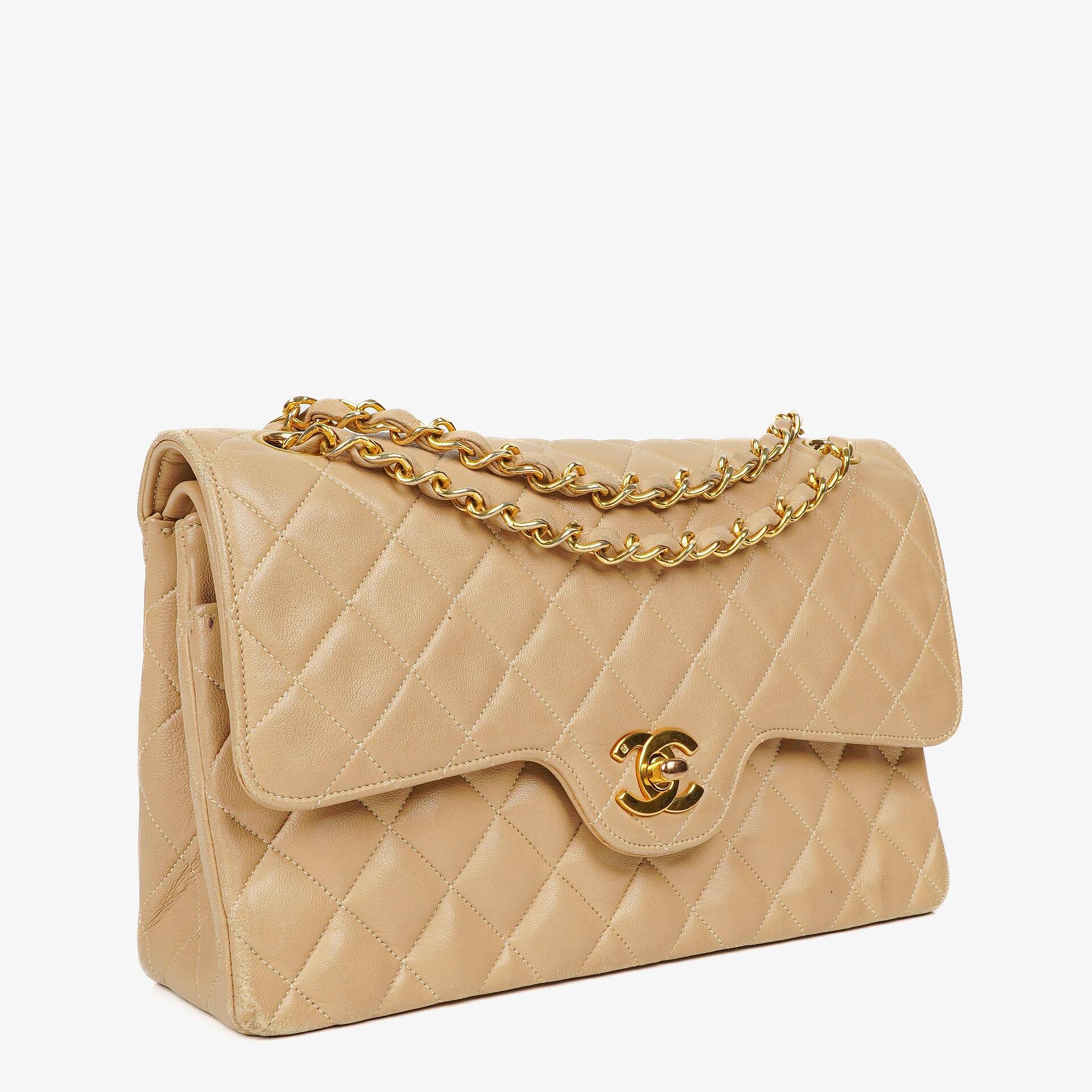 Chanel Vintage Medium Classic Double Flap Bag Beige Quilted Lambskin 24K Gold-Plated Hardware