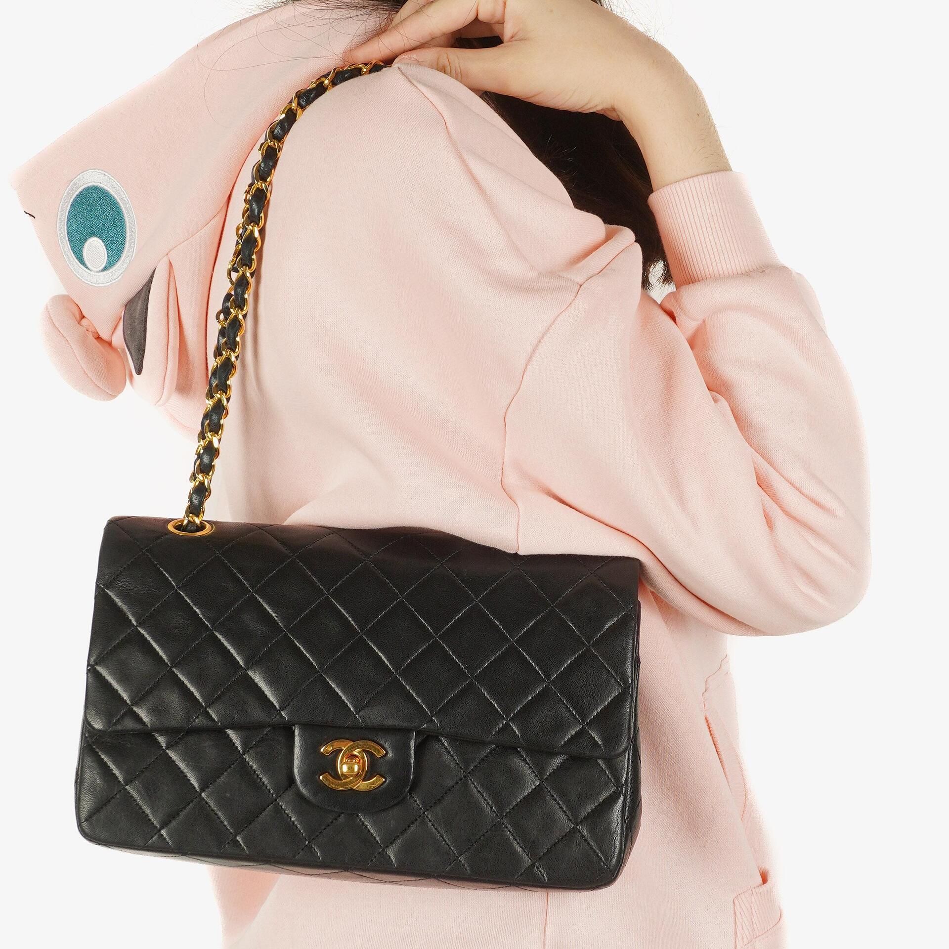 Chanel Vintage Medium Classic Double Flap Bag Black Quilted Lambskin 24K Gold-Plated Hardware
