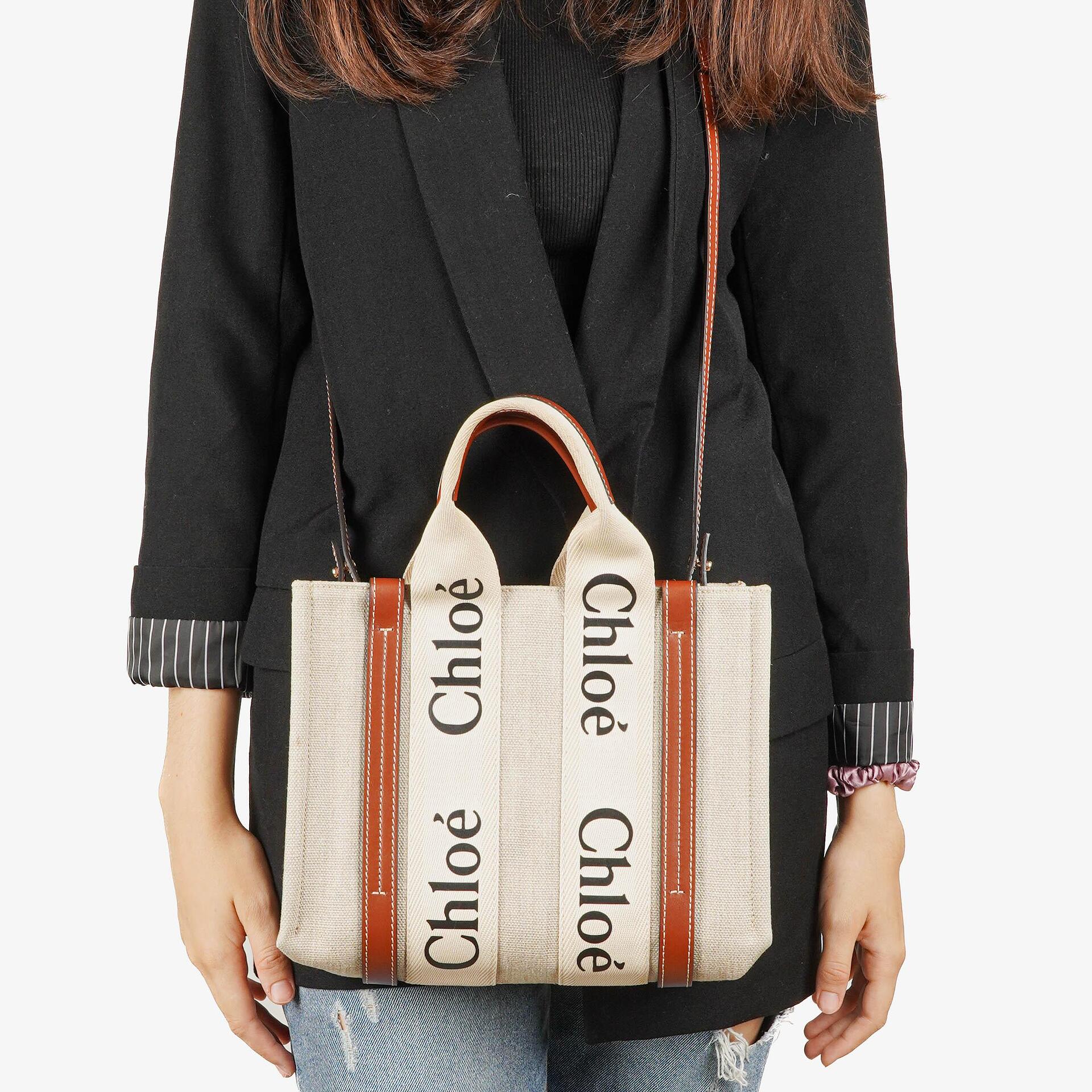 Chloe Small Woody Linen Tote Bag Brown