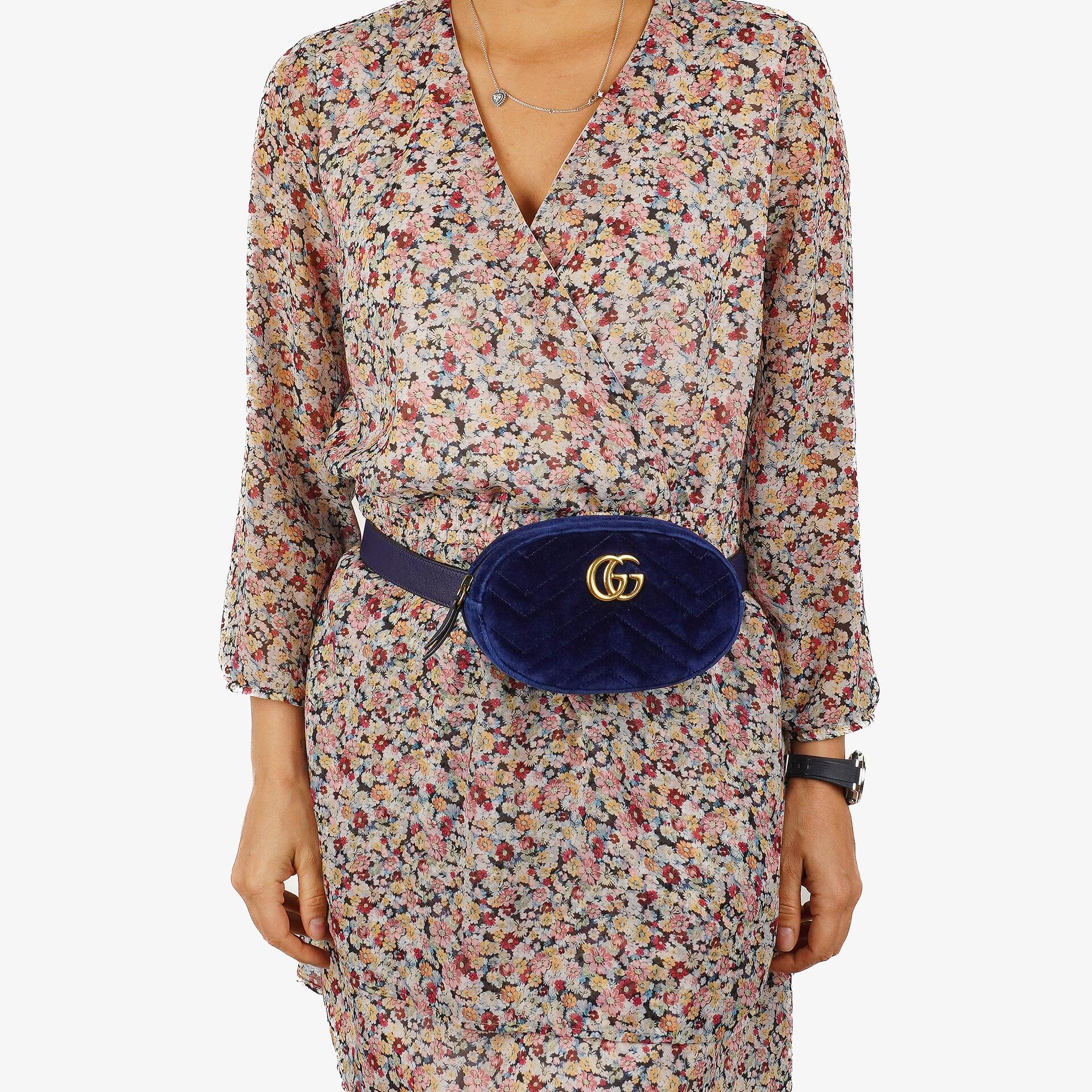 Gucci GG Marmont Matelasse Cobalt Blue Velvet Belt Bag 85 34