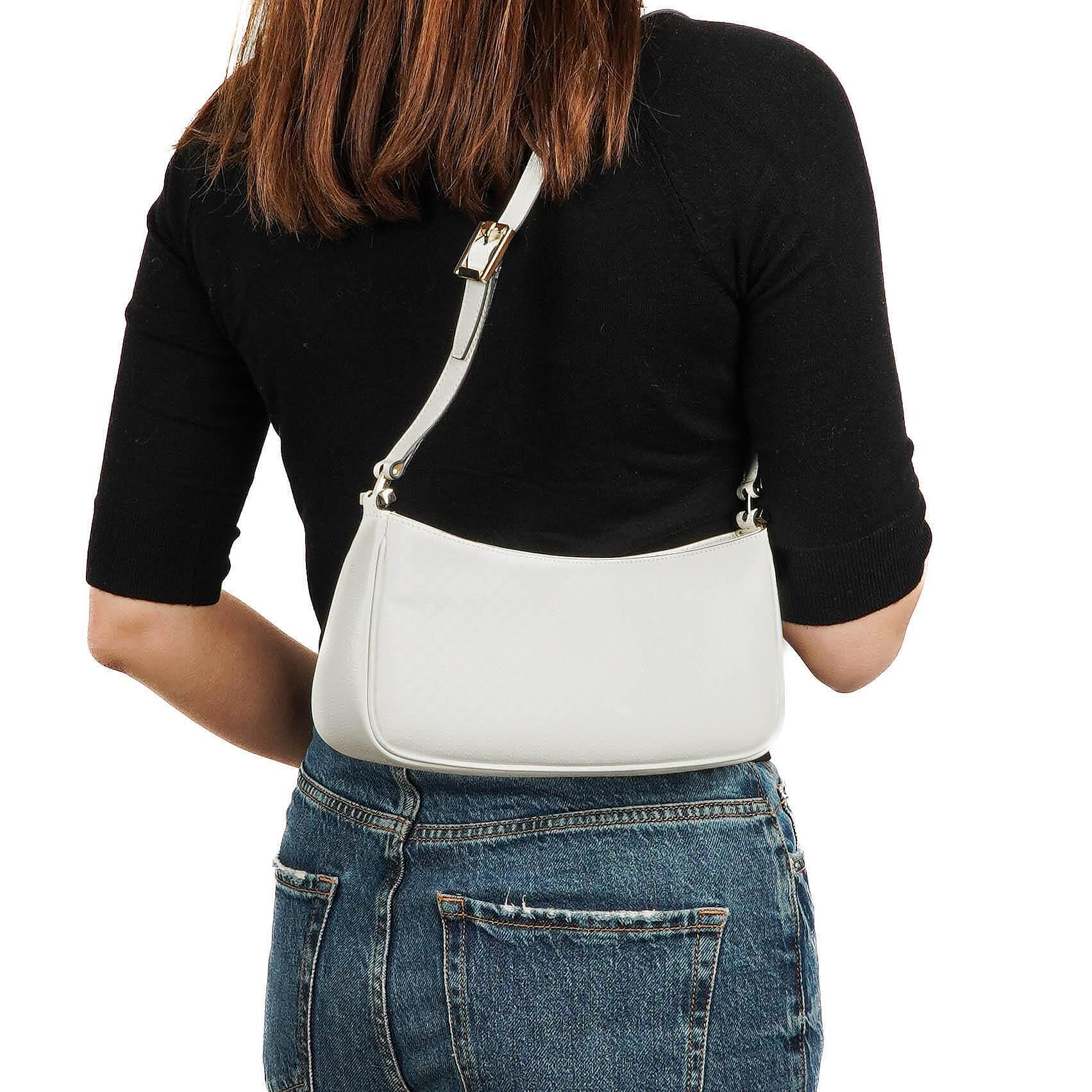 Gucci Microguccissima Pochette in White Leather