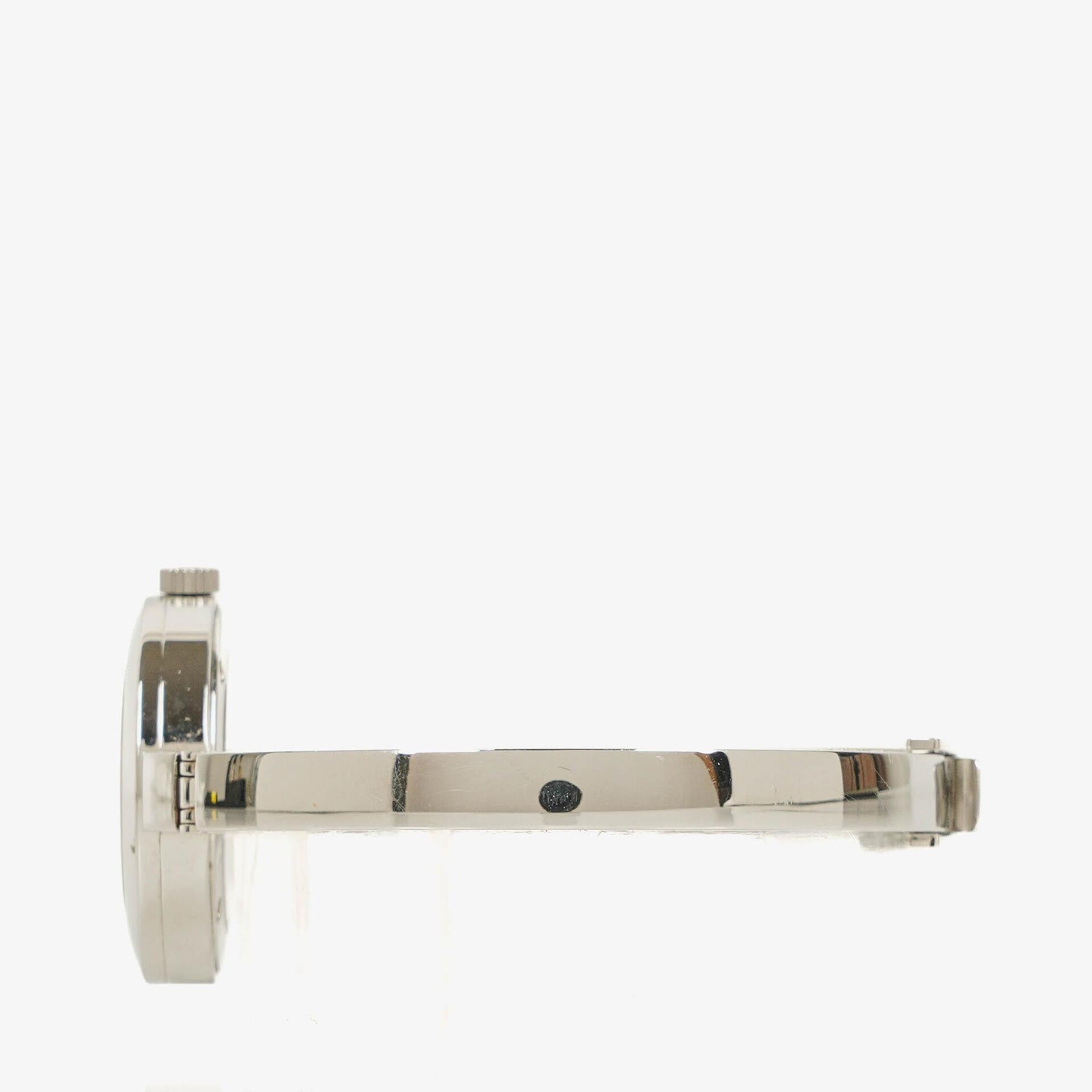 Gucci YA105 Stainless Steel Womans Watch