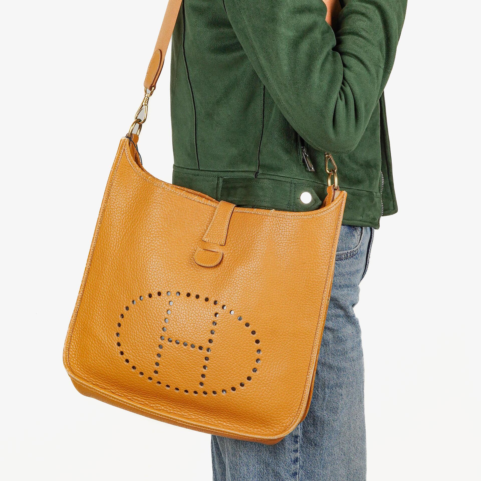 Hermes Evelyne I 33 Natural Sable Taurillon Clemence Shoulder Bag