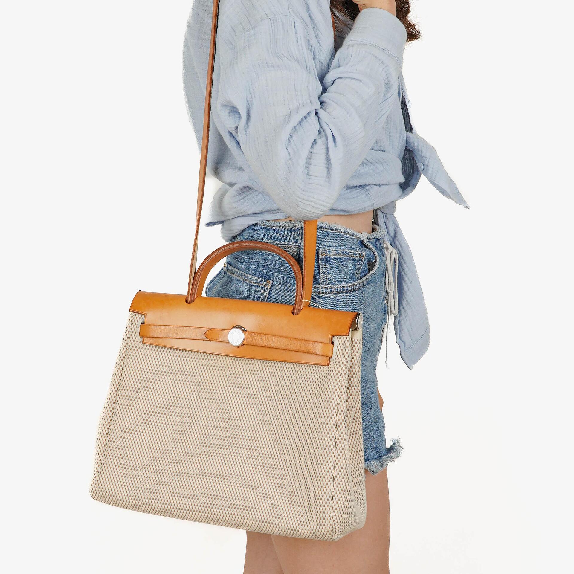 Hermes Herbag PM Vache Hunter Criss Viking 30 Ecru Beige Naturel 2 Way Bag Palladium Hardware