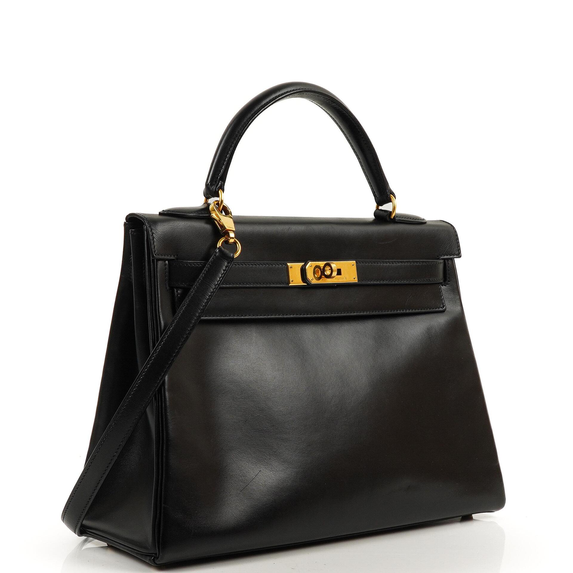 Hermes Kelly 32 Retourne Vintage Black Box Calf Gold Hardware, 1997
