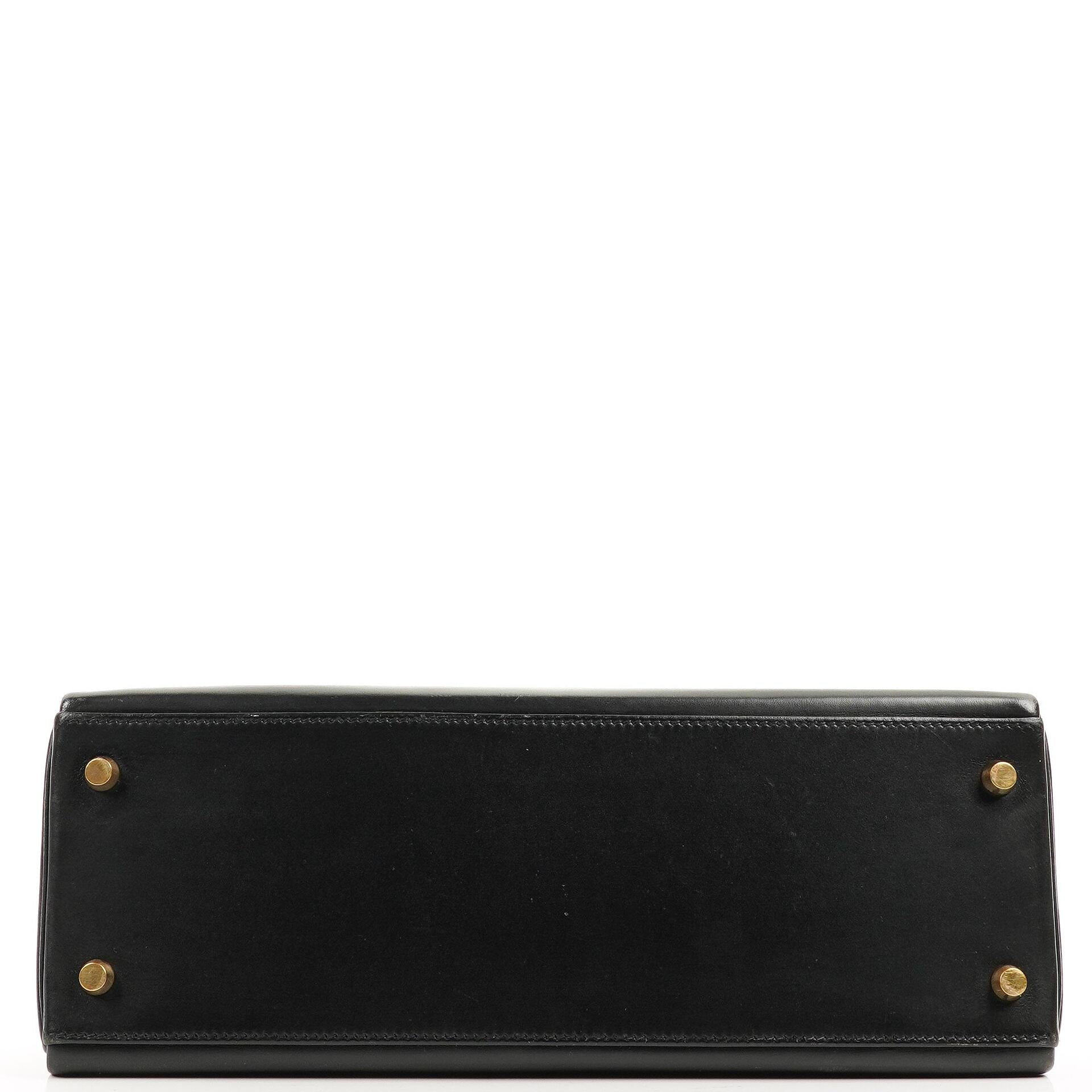 Hermes Kelly 32 Retourne Vintage Black Box Calf Gold Hardware, 1997