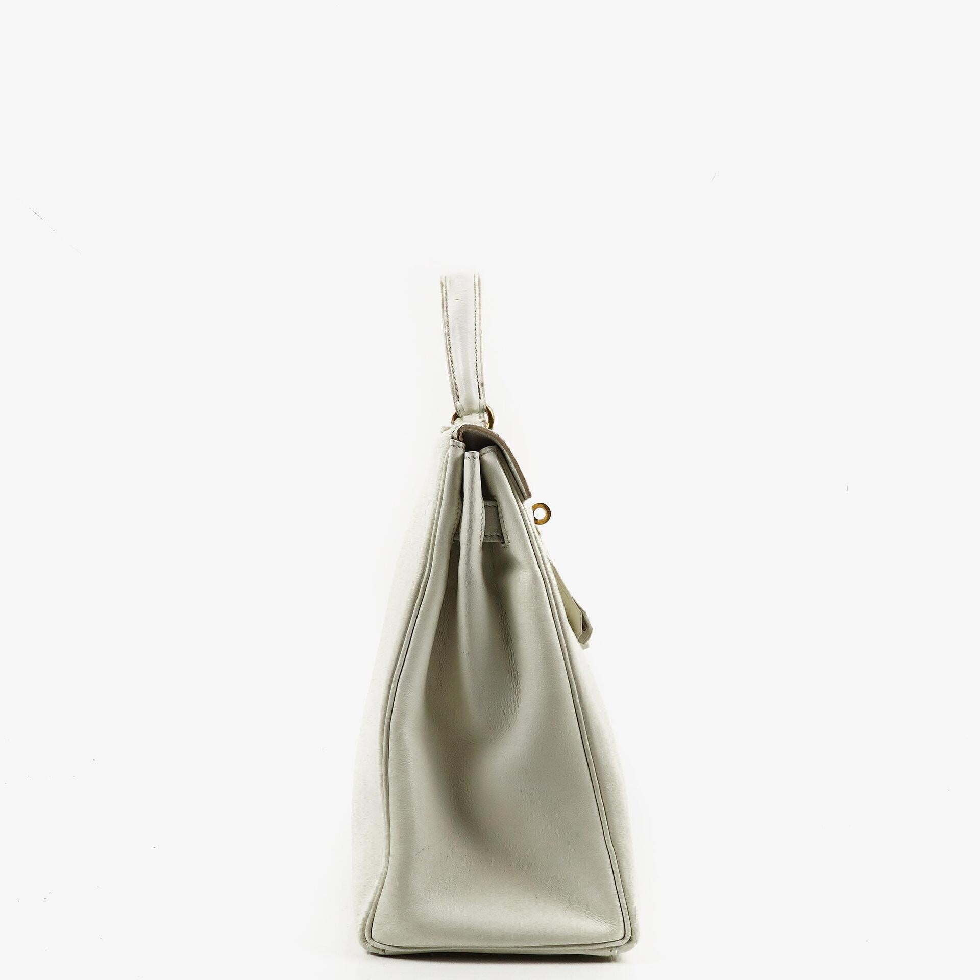 Hermès Kelly 32 Retourne White Leather With Gold Hardware, 1977