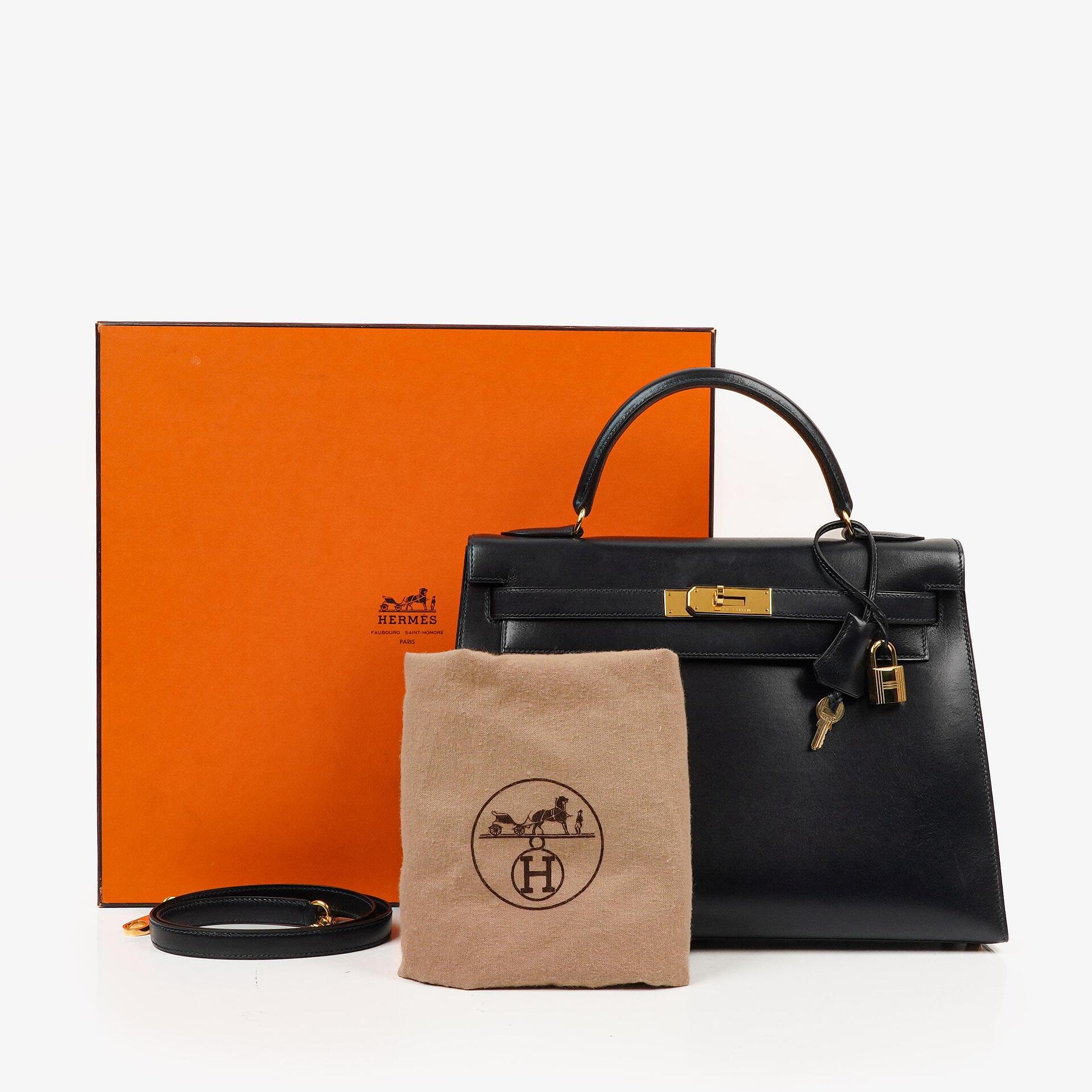 Hermes Kelly 32 Sellier Vintage Bleu Marine Box Calf With Gold Hardware, 1995
